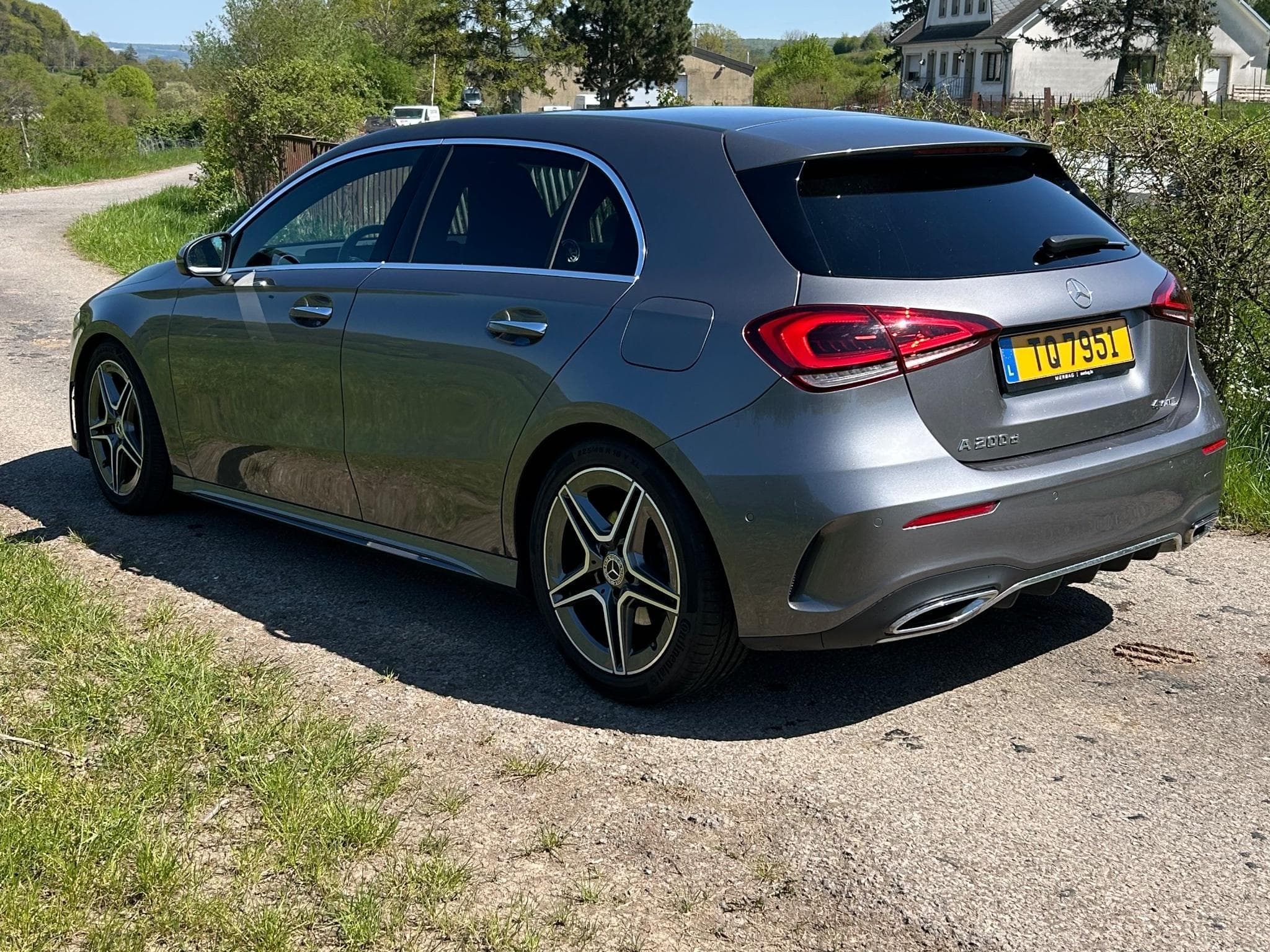 Mercedes A 200 d 4Matic AMG MBLED Keyl RFK Dist (2023) - Photo 8