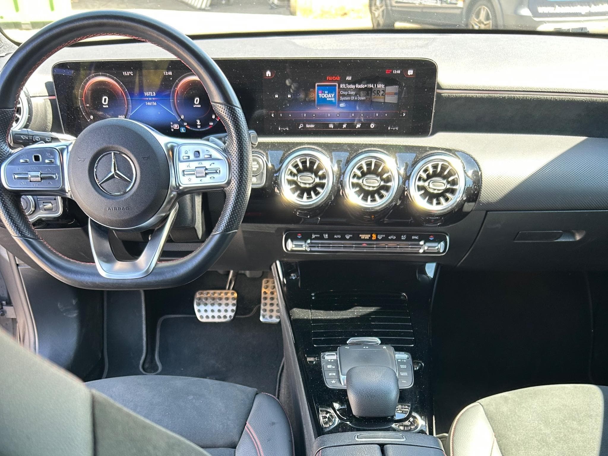 Mercedes A 200 d 4Matic AMG MBLED Keyl RFK Dist (2023) - Photo 6