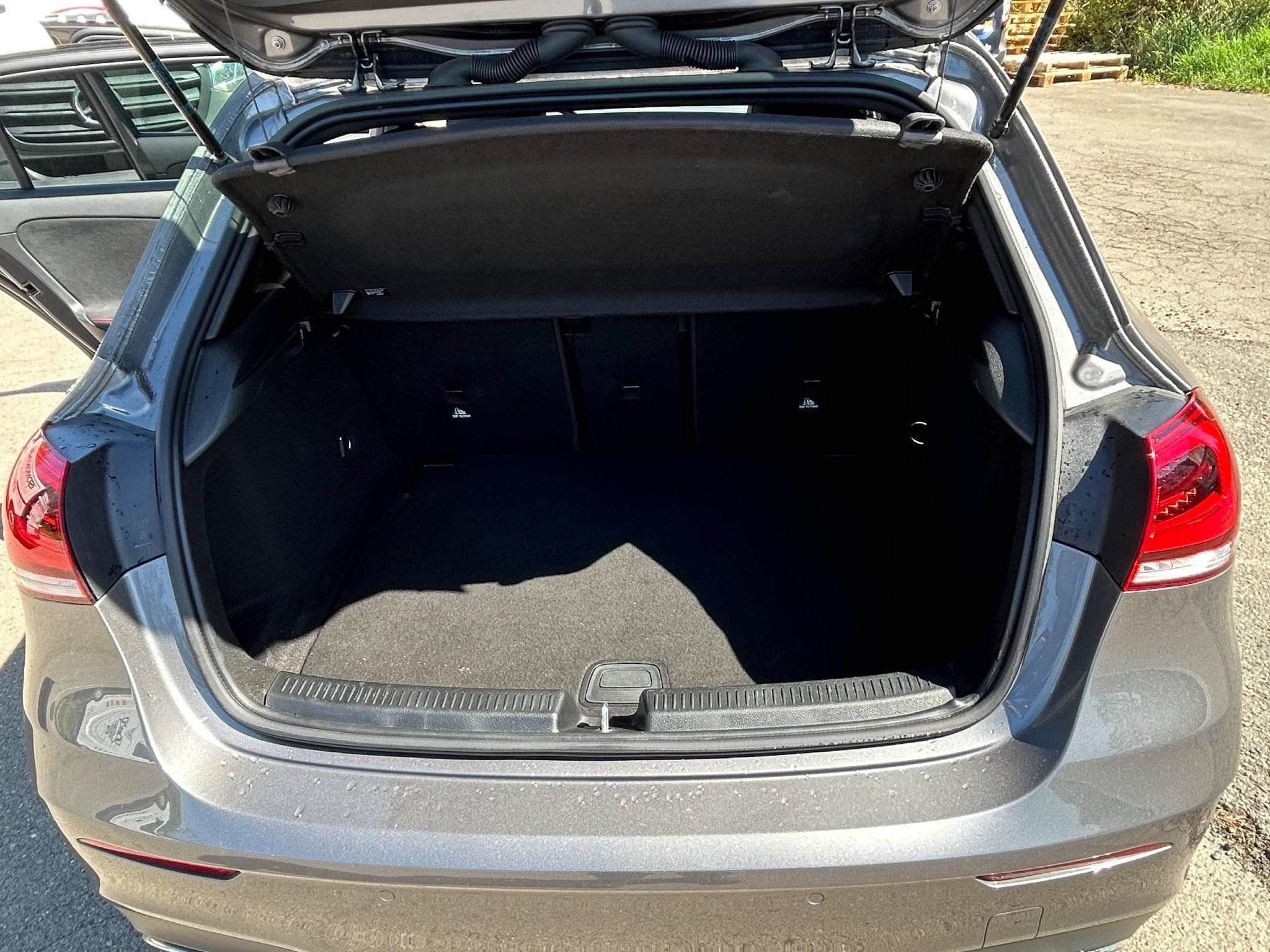 Mercedes A 200 d 4Matic AMG MBLED Keyl RFK Dist (2023) - Photo 11