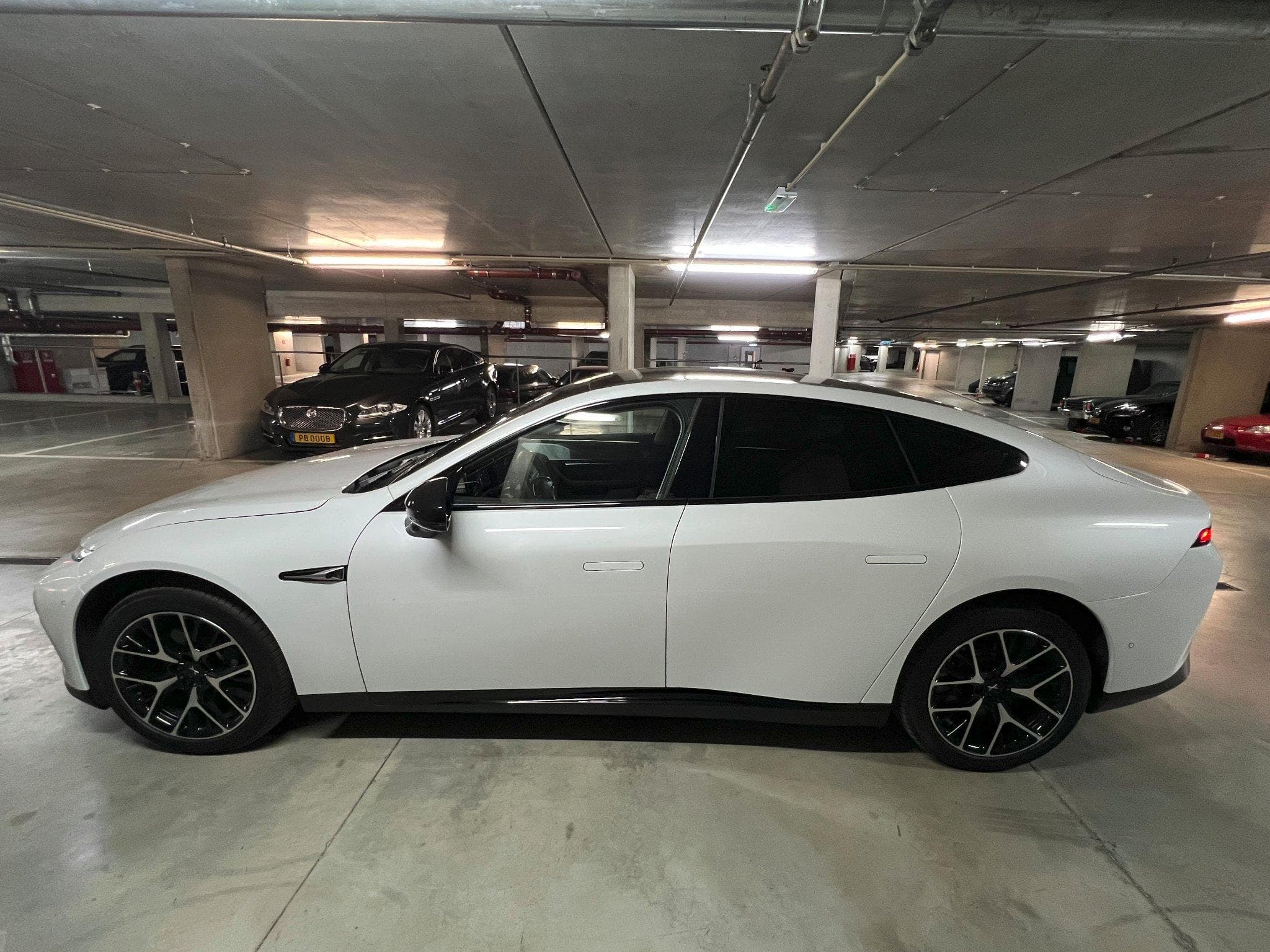 Xpeng P7 AWD Performance (2025) - Foto 5