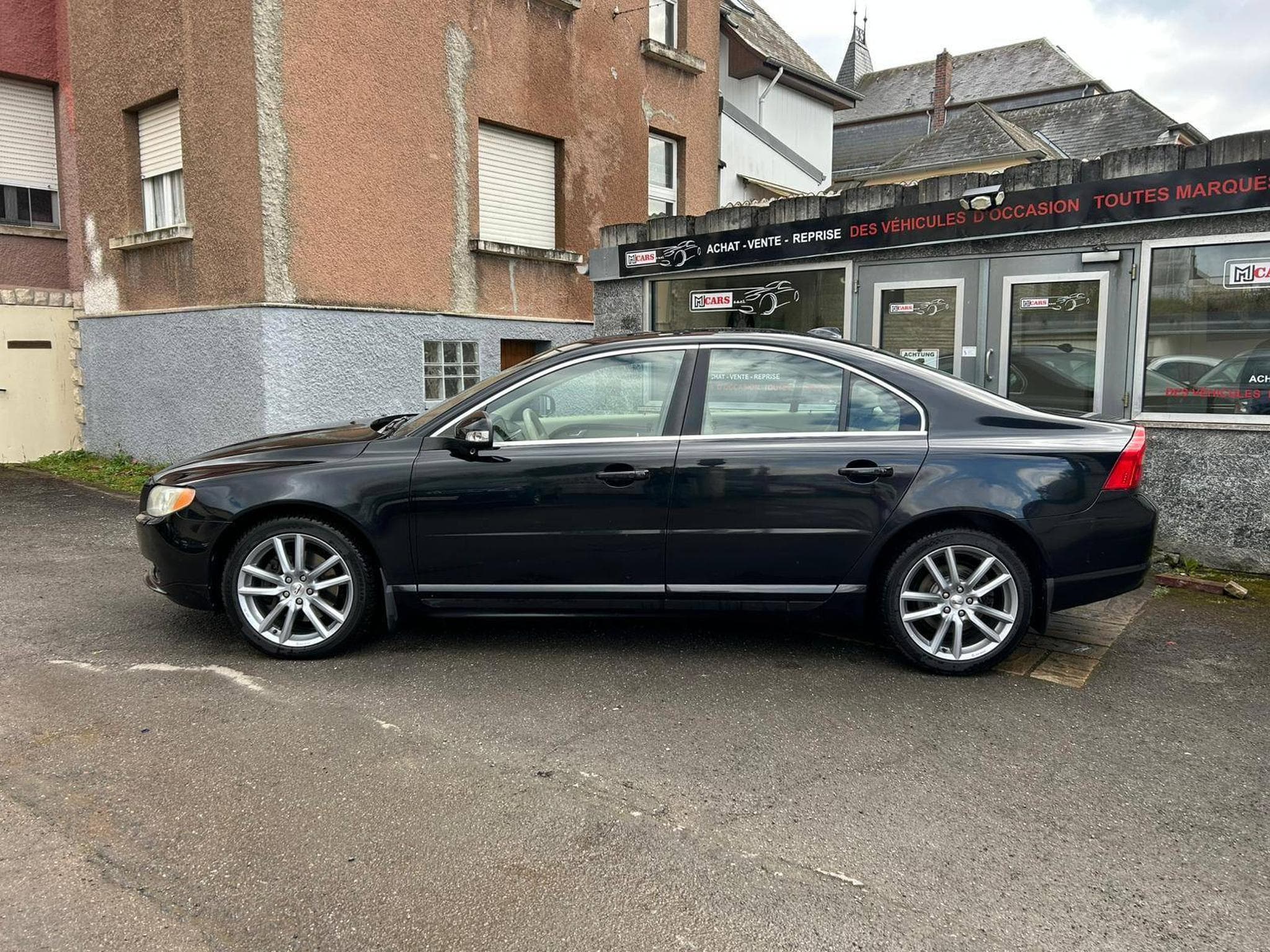 Volvo S80 D5 AWD -185 CV (2009) - Photo 2