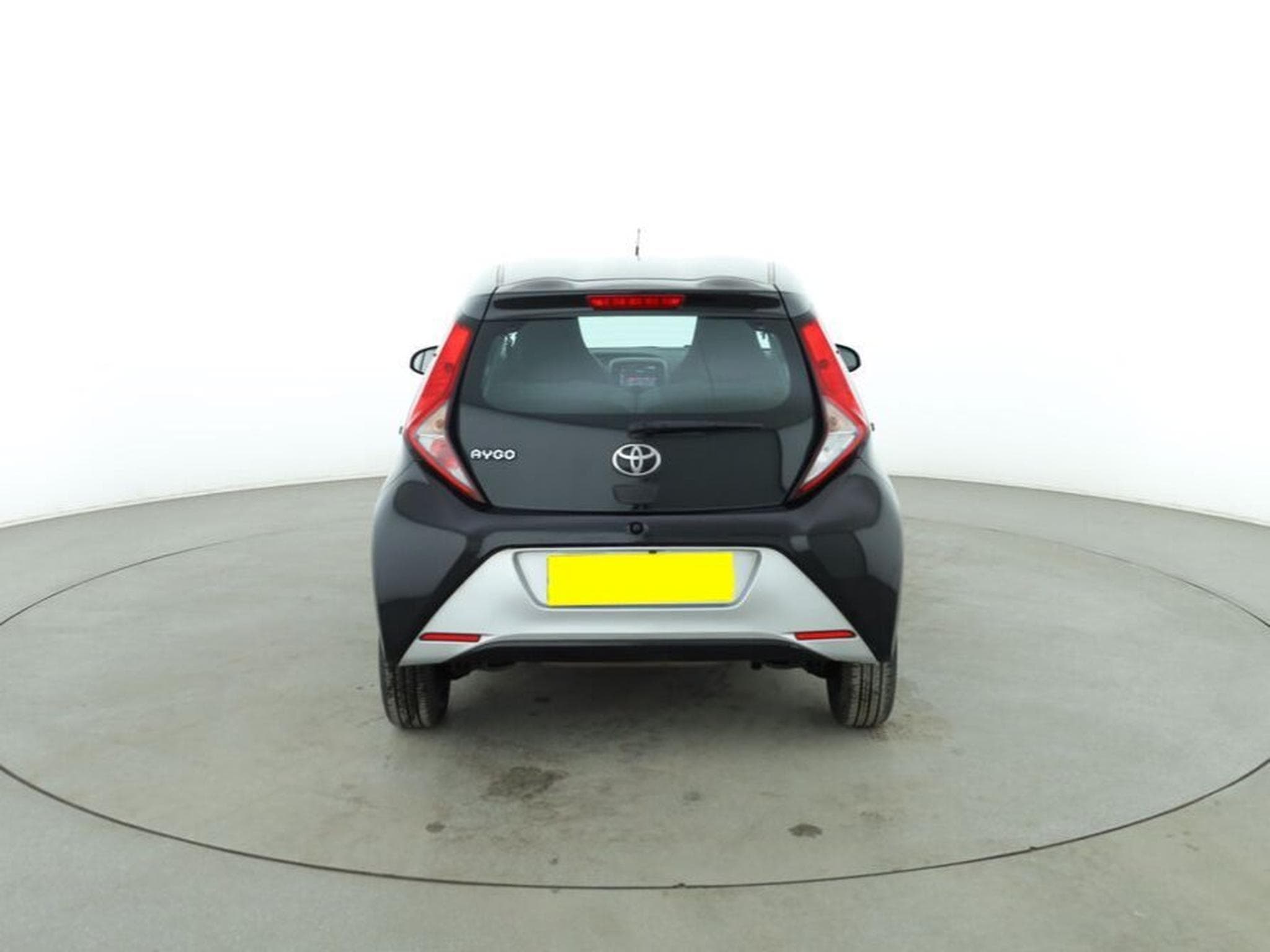 Toyota Aygo 5-Gang AutomatMultiMode Team Deutschland (2020) - Photo 2