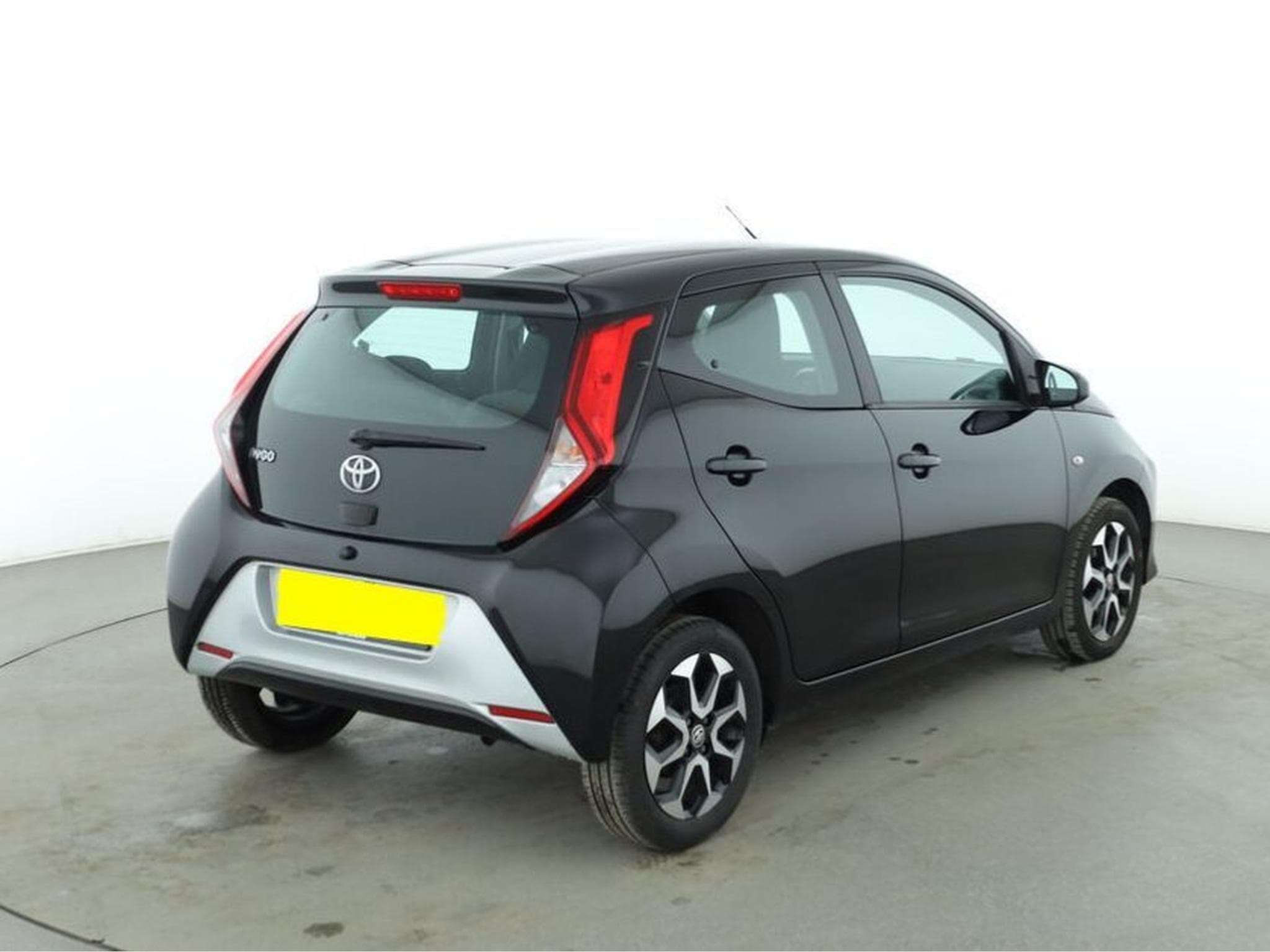 Toyota Aygo 5-Gang AutomatMultiMode Team Deutschland (2020) - Photo 4