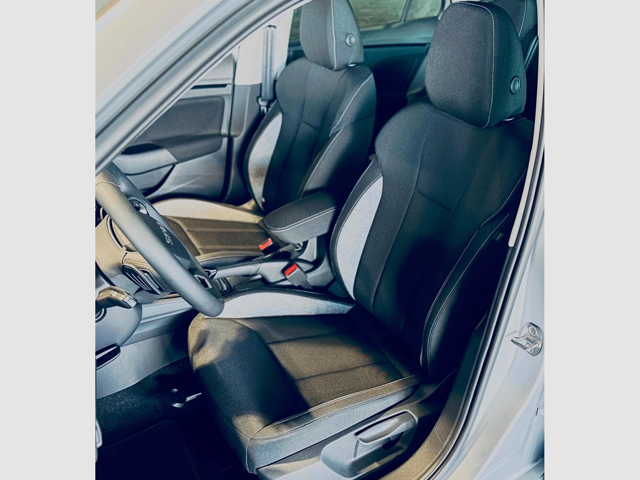 Skoda Kamiq KAMIQ SELECTION TSI DSG (2025) - Photo 7