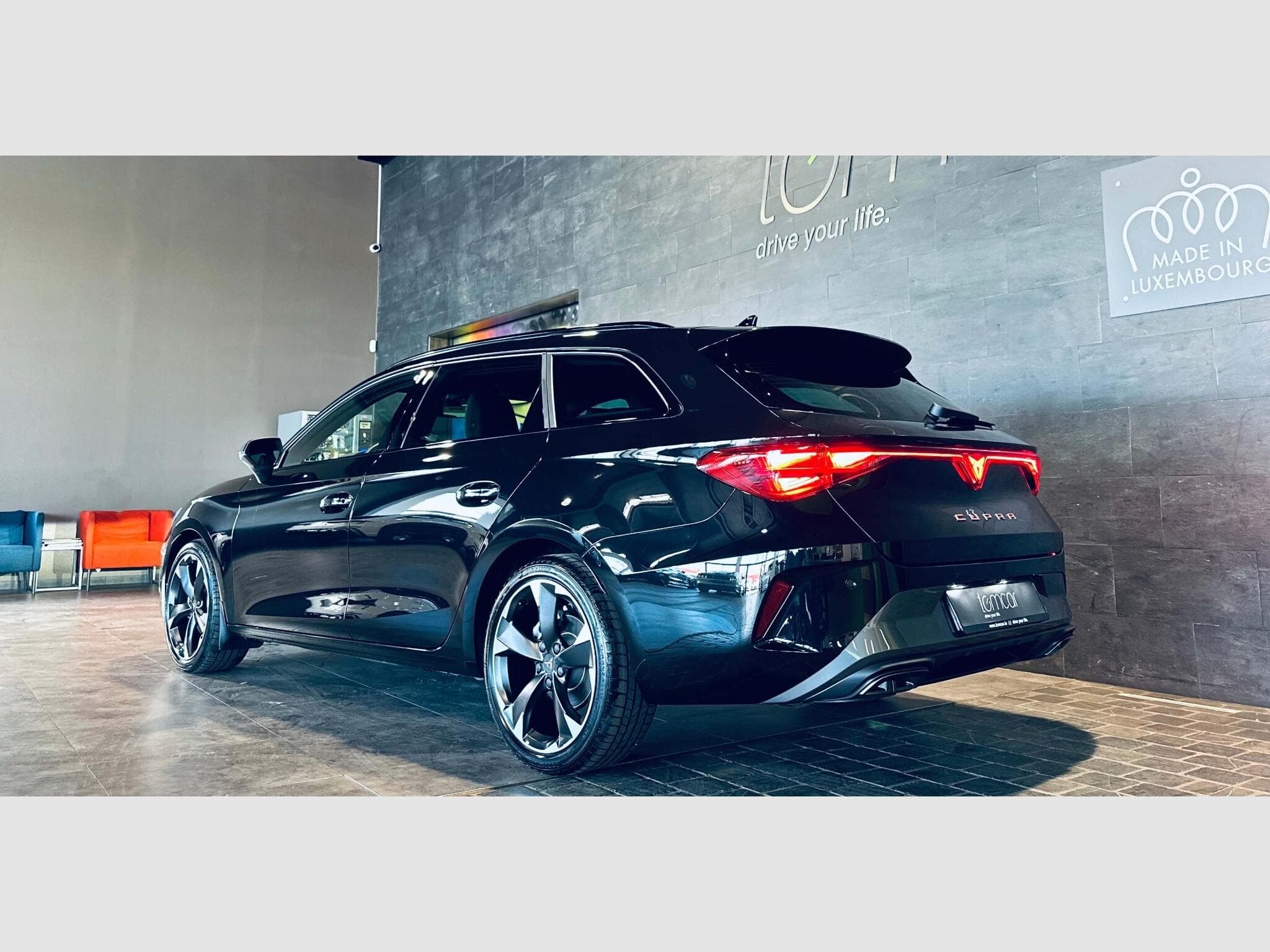 Cupra Leon LEON SPORTSTOURER eTSI DSG (2026) - Photo 4