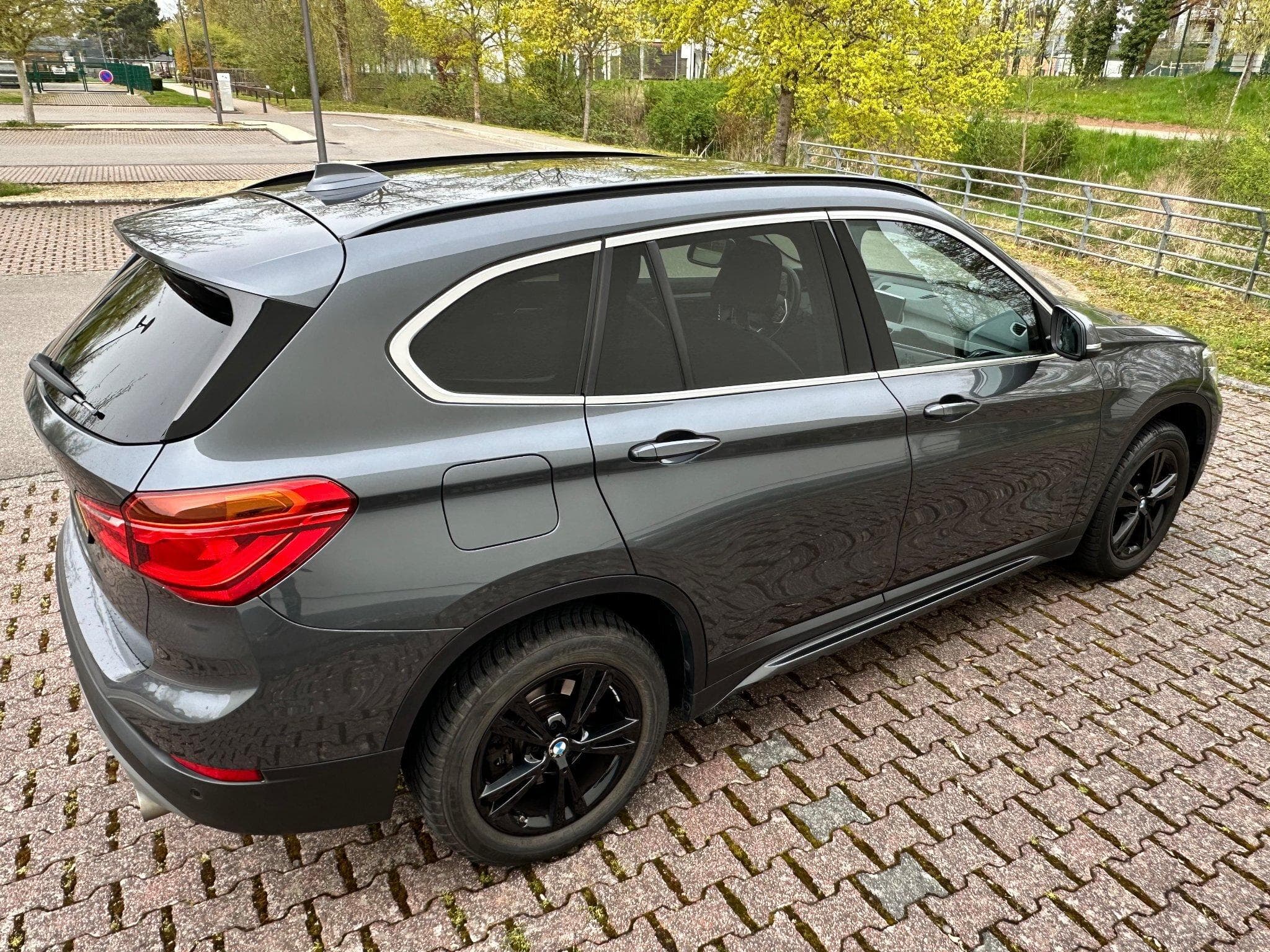 BMW X1 sDrive 2.0 XLine (2019) - Photo 3