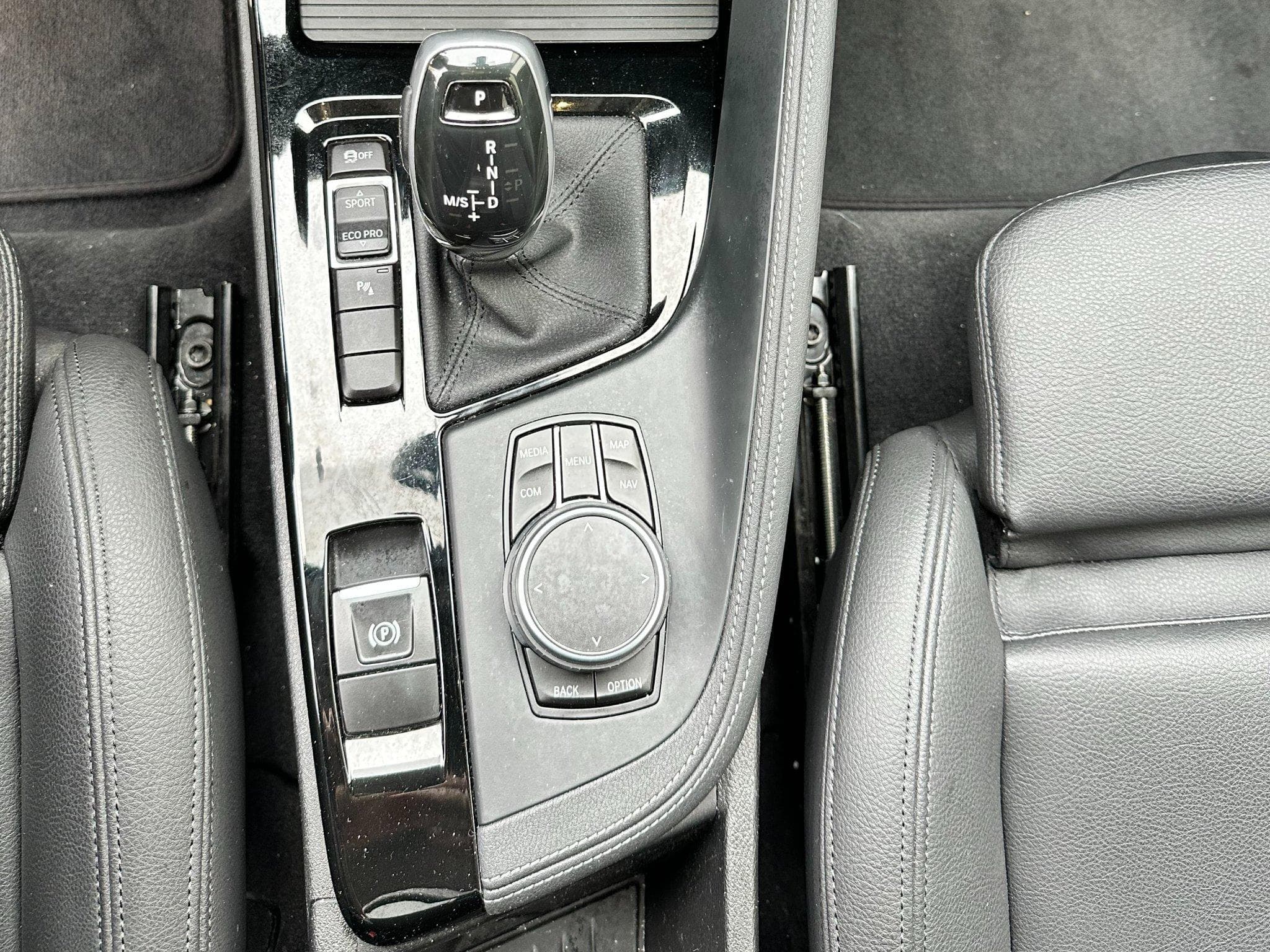 BMW X1 sDrive 2.0 XLine (2019) - Photo 10