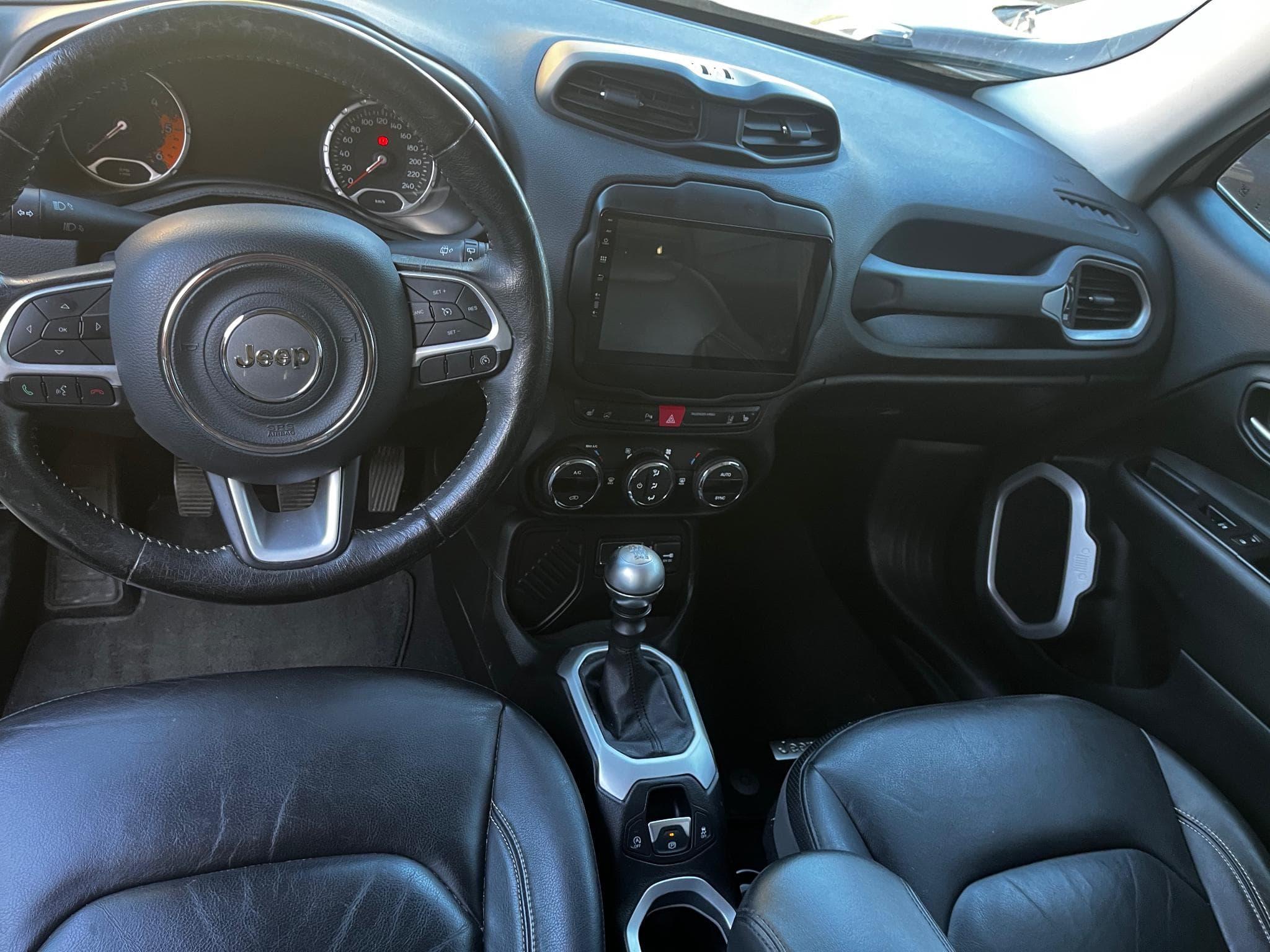 Jeep Renegade 1.6 jtd 120 (2015) - Photo 7