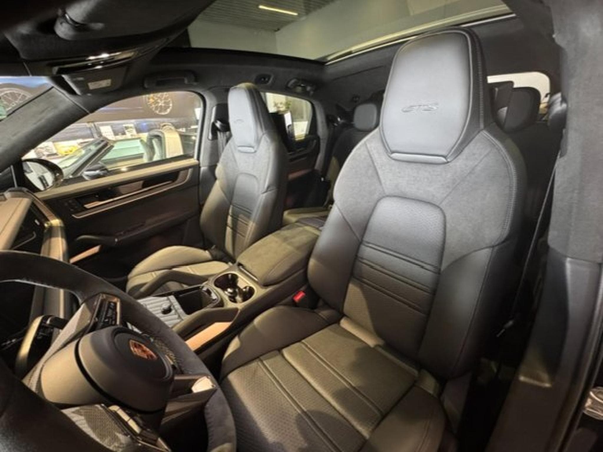 Porsche Cayenne Cayenne GTS Coupé 2026 (2026) - Photo 2