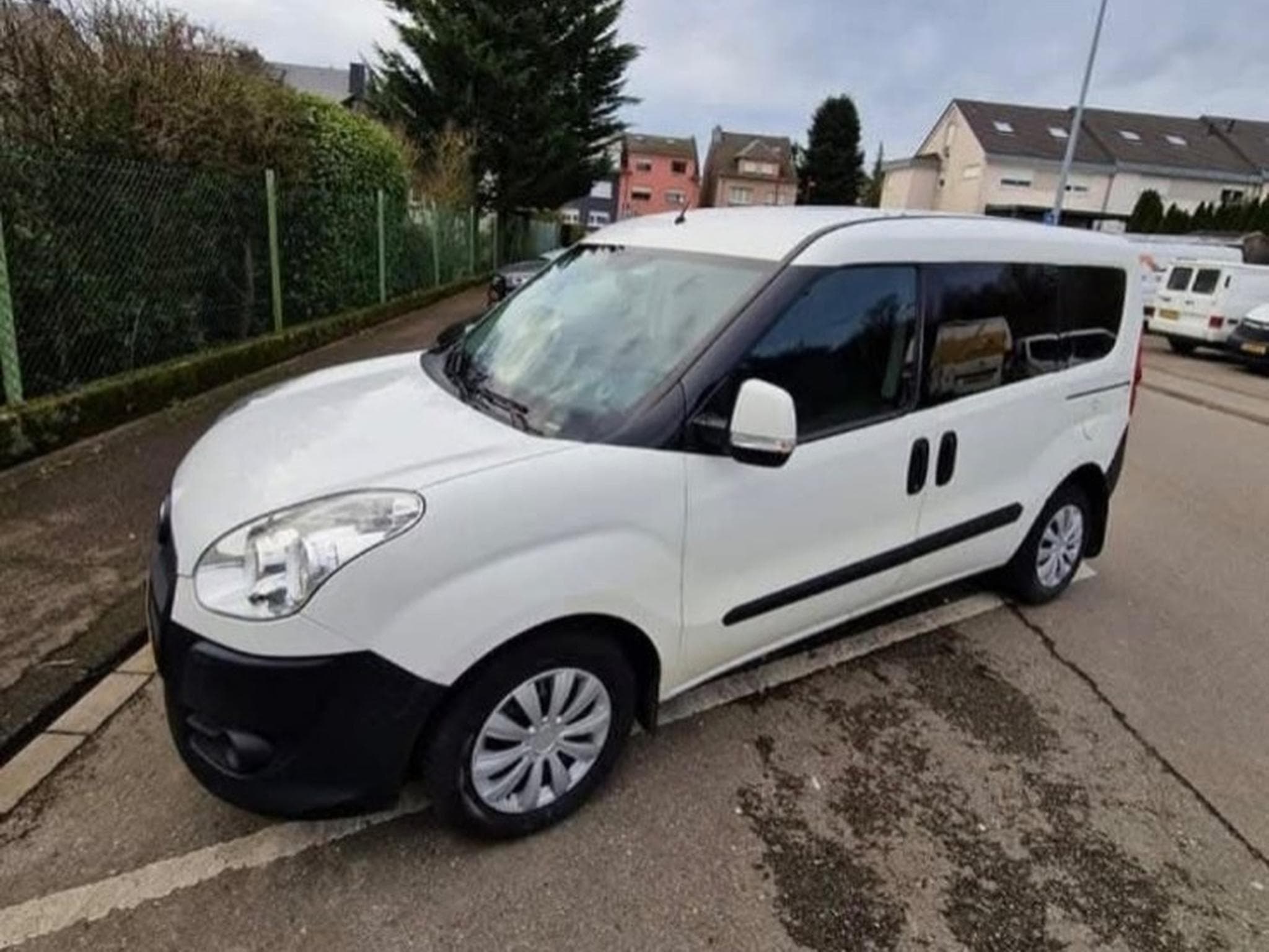 Fiat Doblo (2014) - Photo 1