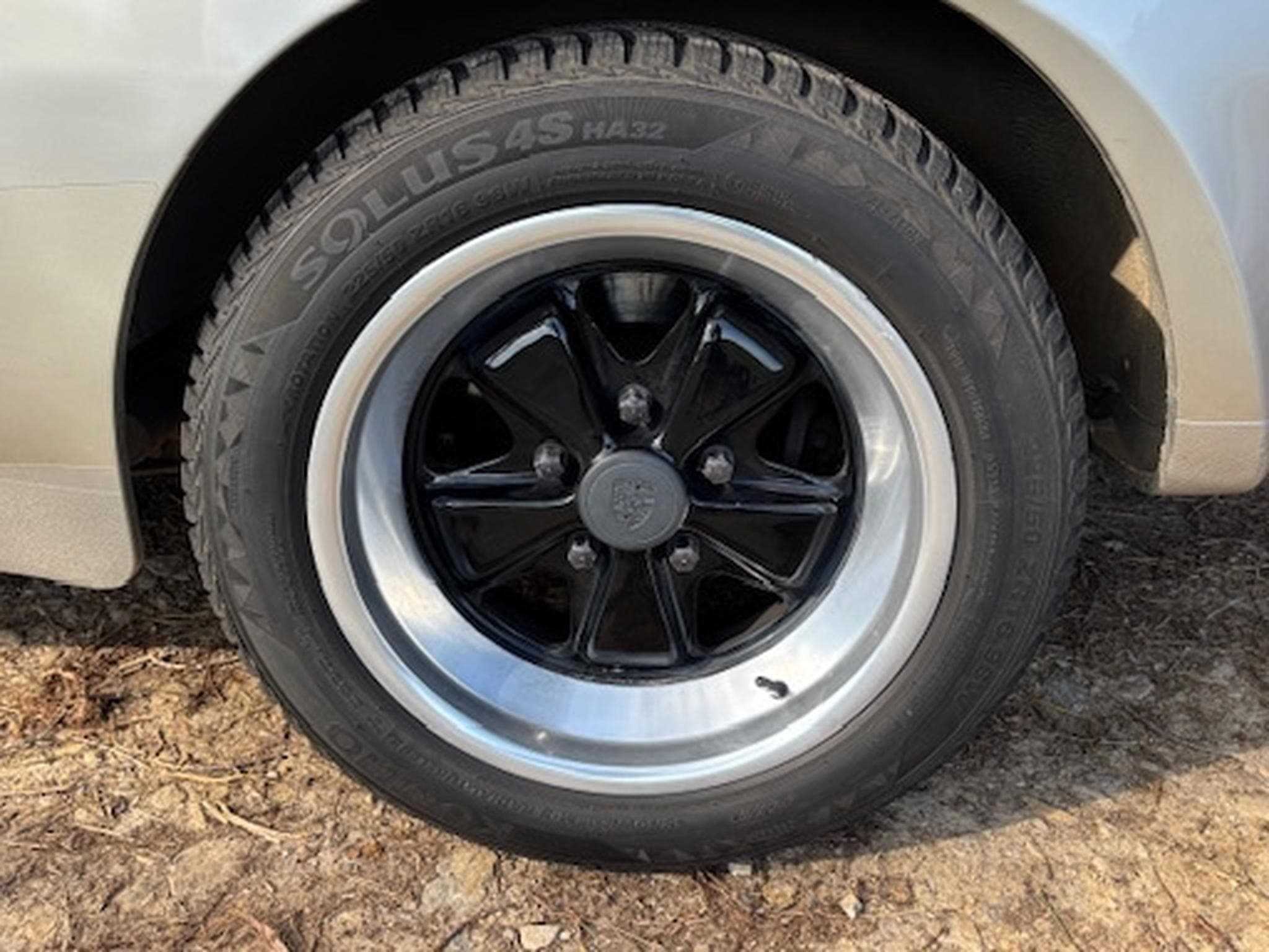 Porsche 944 Targa (1983) - Photo 2