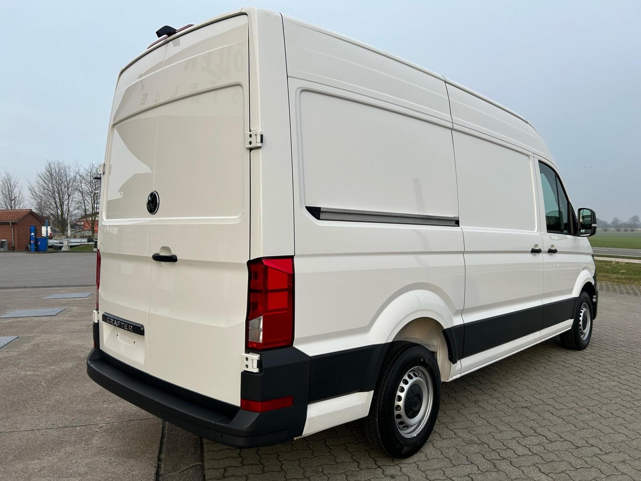 VW Crafter 30 2.0 TDI (2026) - Foto 19