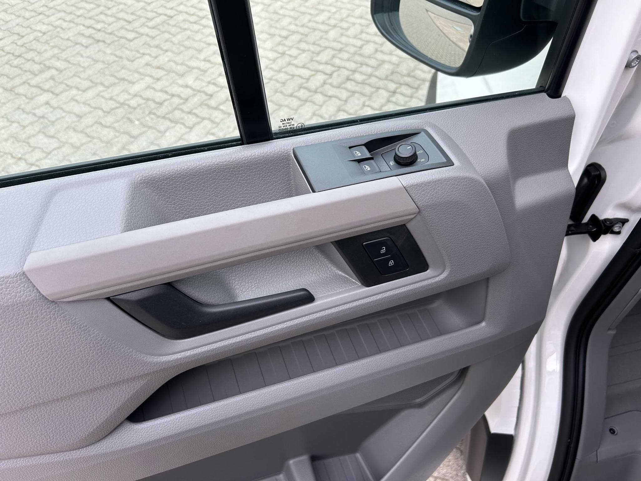 VW Crafter 30 2.0 TDI (2026) - Foto 3