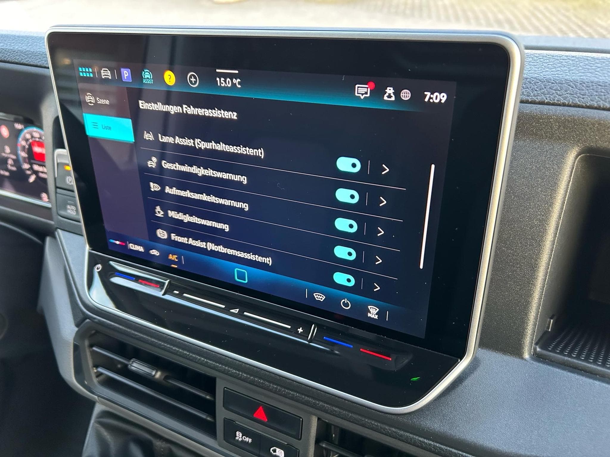 VW Crafter 30 2.0 TDI (2026) - Foto 14