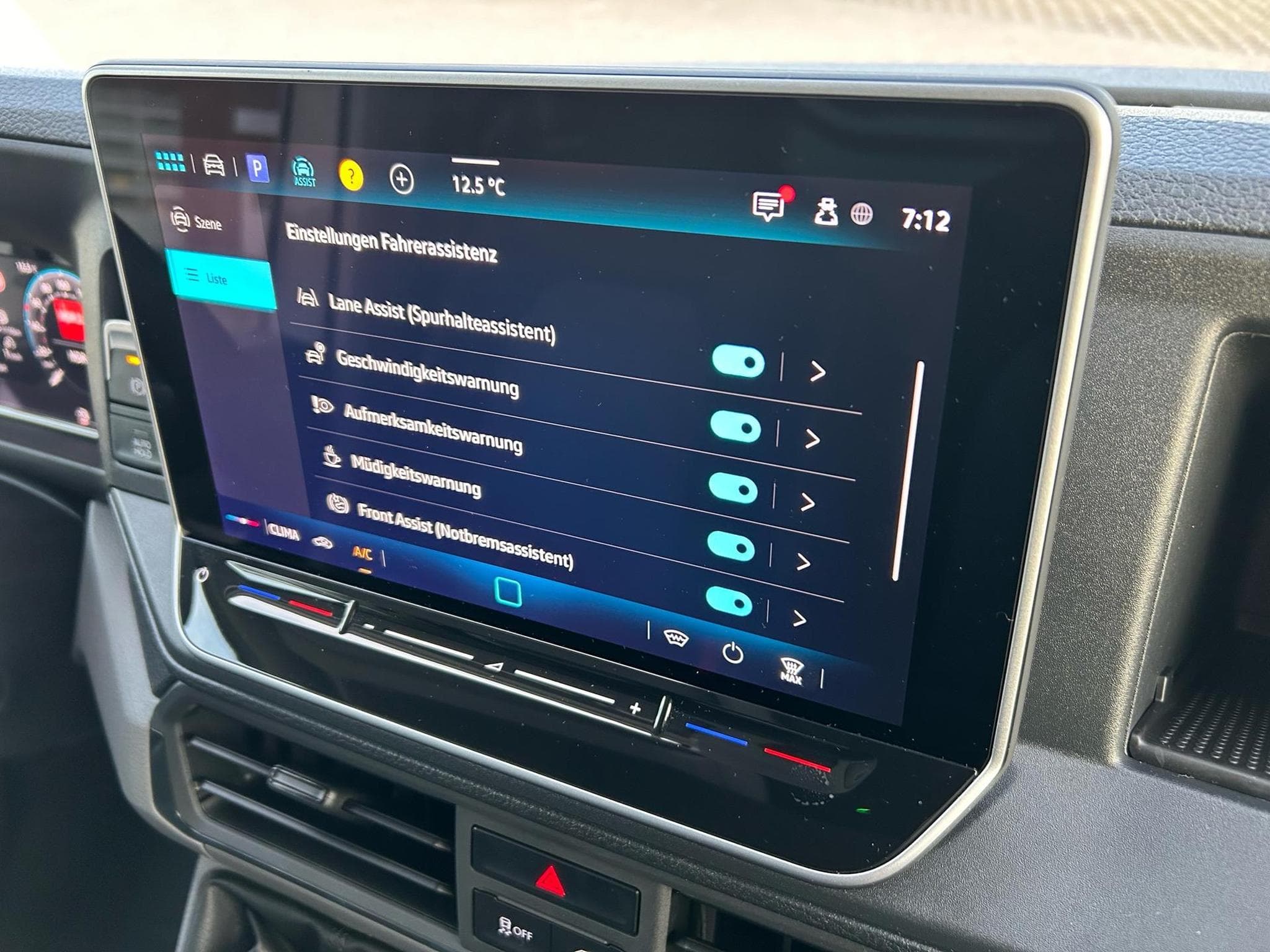 VW Crafter 30 2.0 TDI (2026) - Foto 13