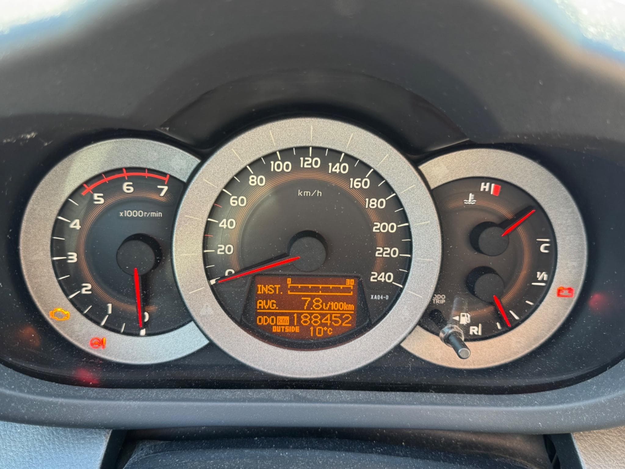 Toyota Rav 4 2.2 D-4d 4x4 Life (2012) - Photo 10