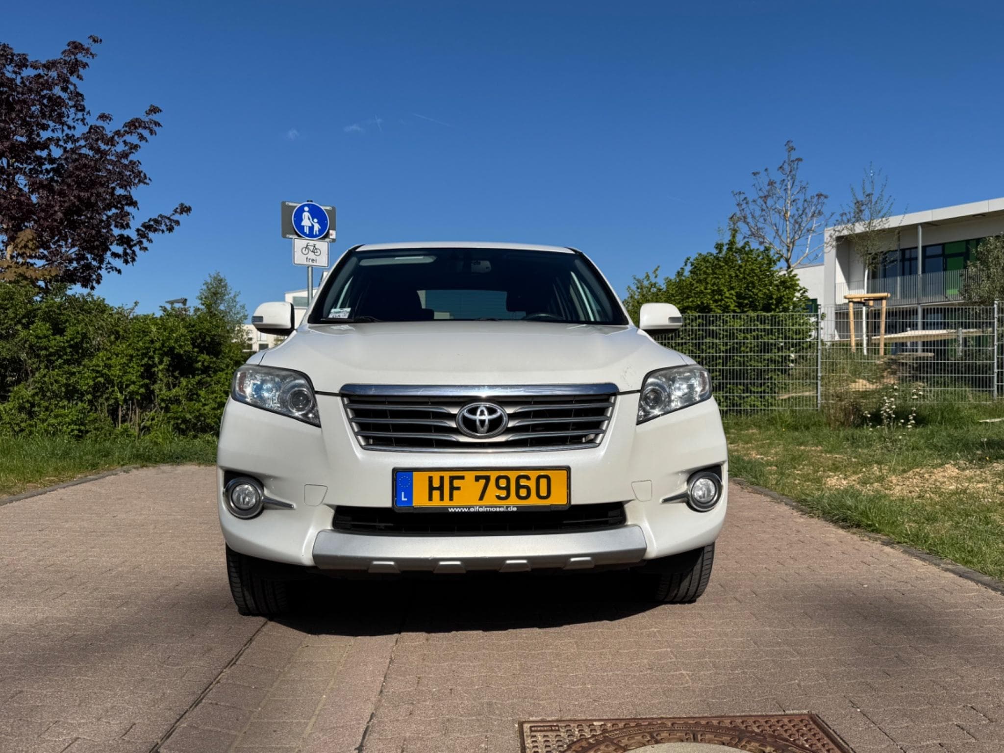 Toyota Rav 4 2.2 D-4d 4x4 Life (2012) - Photo 4