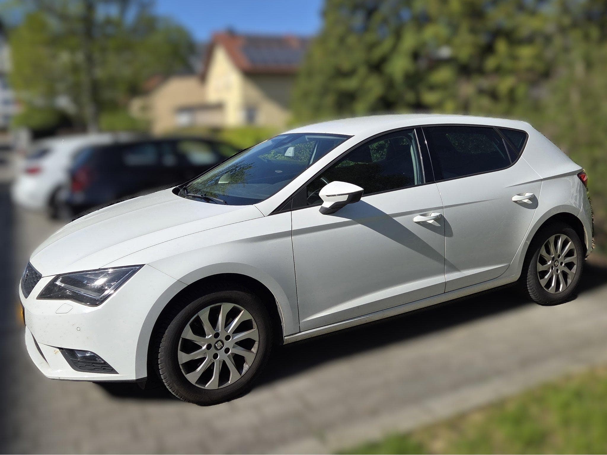 Seat Leon Style 1.6 TDi ecomotive+ (2013) - Photo 2