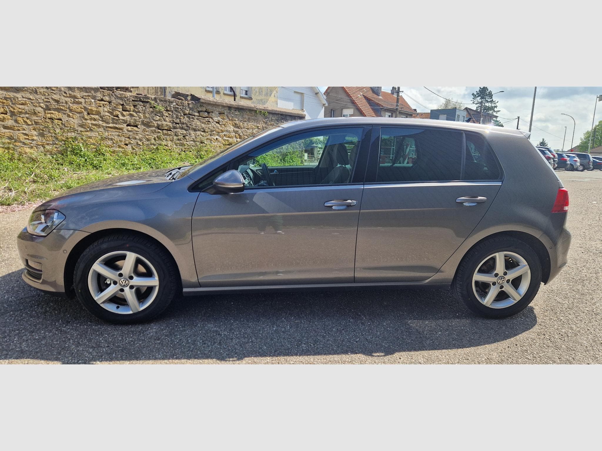 VW Golf 1.6 tdi 105 ch Highline (2014) - Photo 6