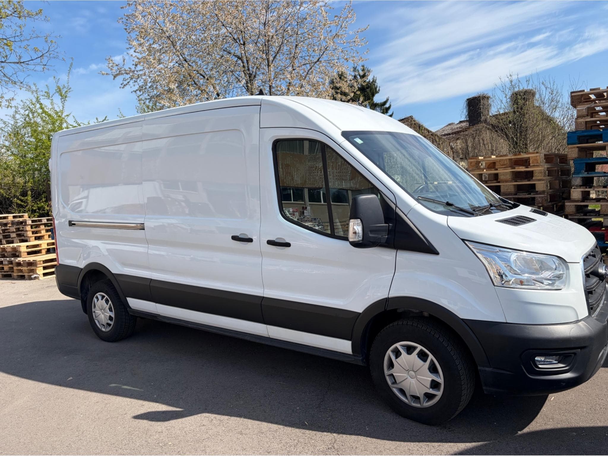 Ford Transit 15m3 Transit L4 H2 (2025) - Foto 2