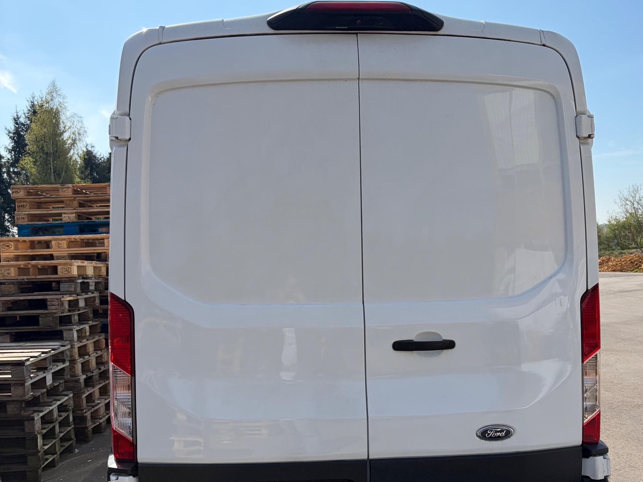 Ford Transit 15m3 Transit L4 H2 (2025) - Foto 3