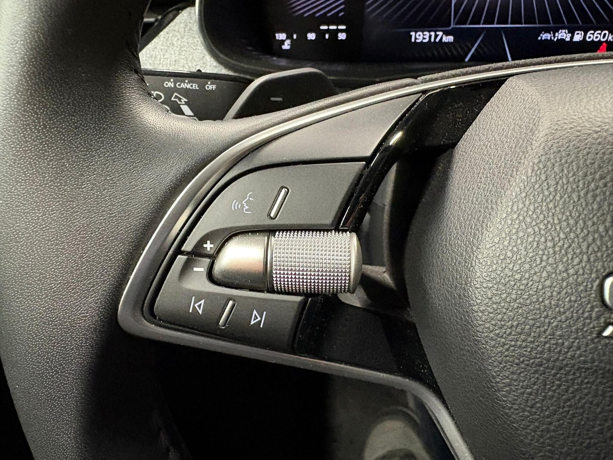 Skoda Kamiq Selection 1.0 TSI 115 DSG7 (2025) - Photo 12