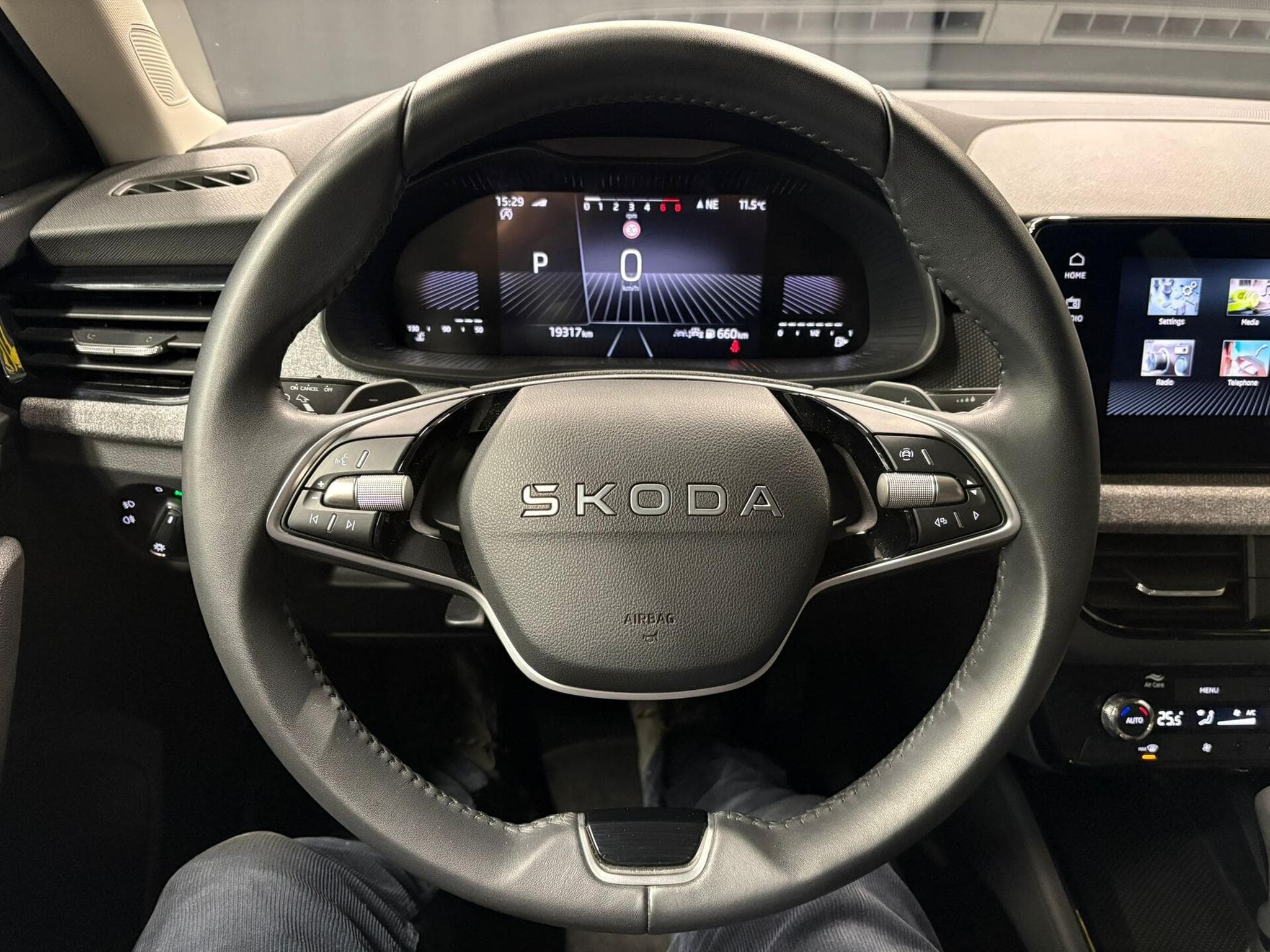 Skoda Kamiq Selection 1.0 TSI 115 DSG7 (2025) - Photo 14