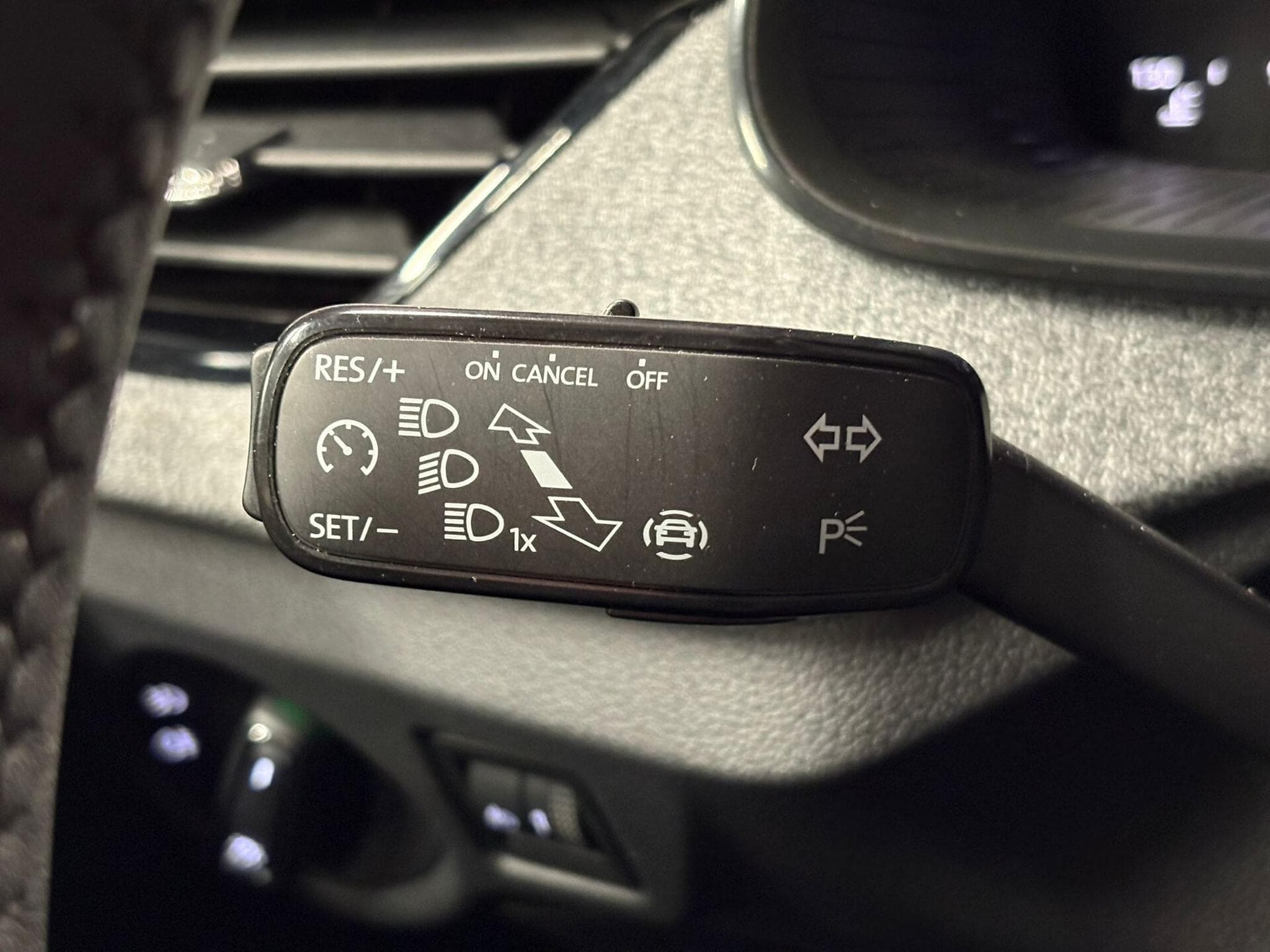 Skoda Kamiq Selection 1.0 TSI 115 DSG7 (2025) - Photo 15