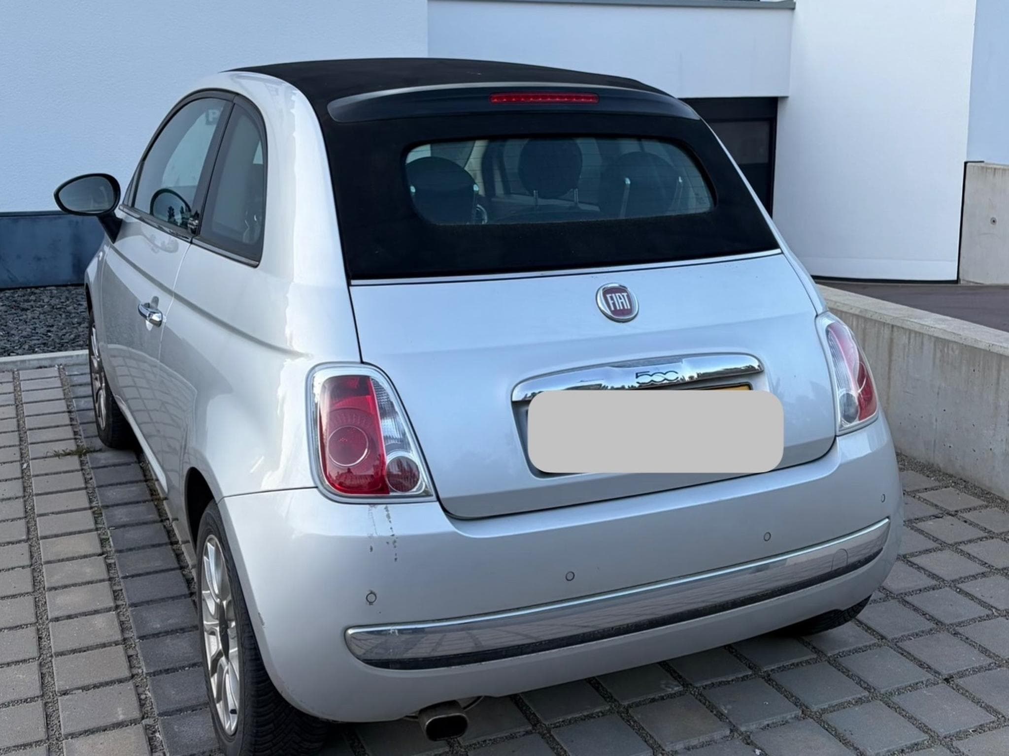 Fiat 500 Cabriolet (2010) - Photo 3