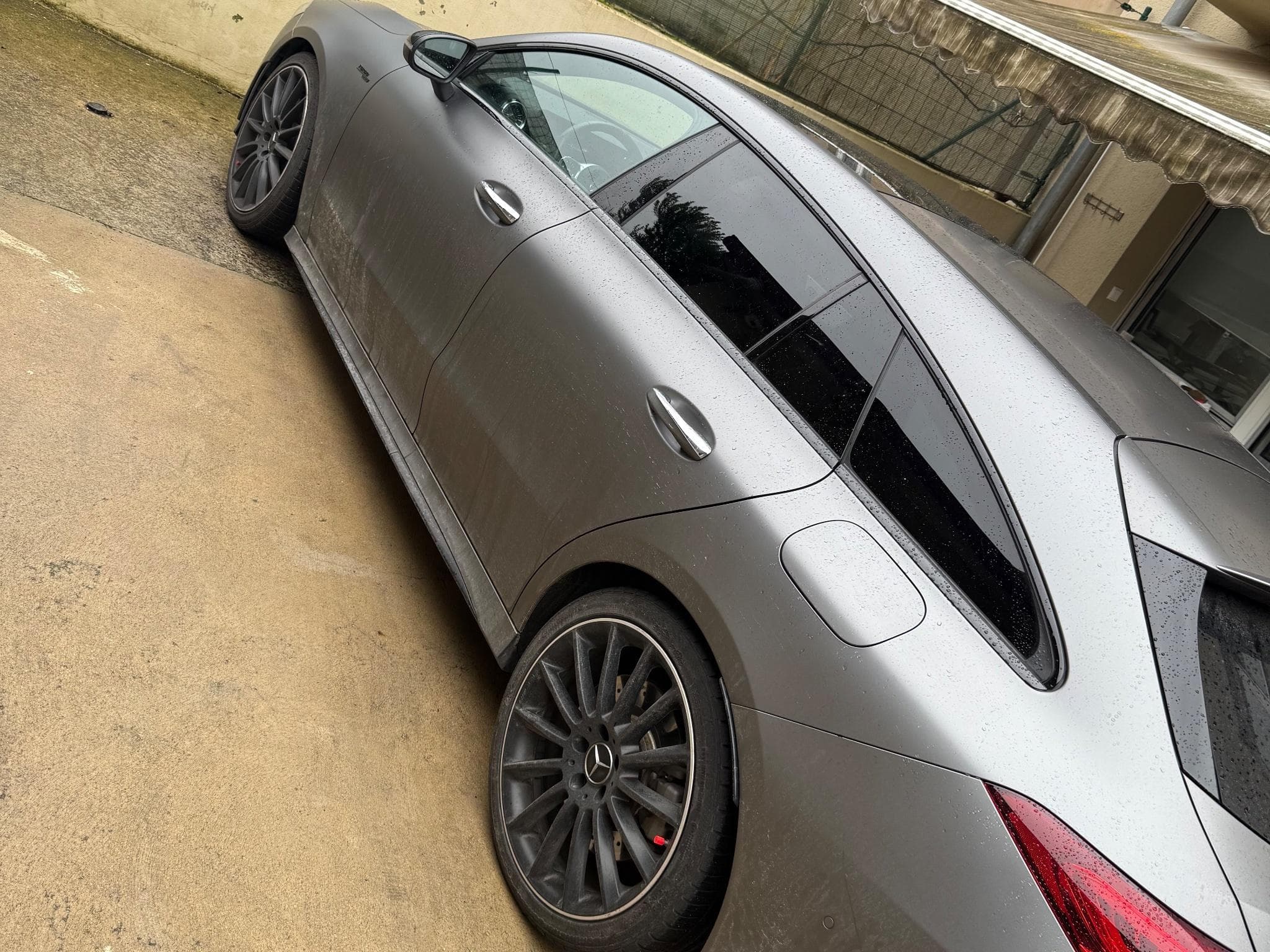 Mercedes CLA 35 AMG Shooting break (2023) - Photo 2