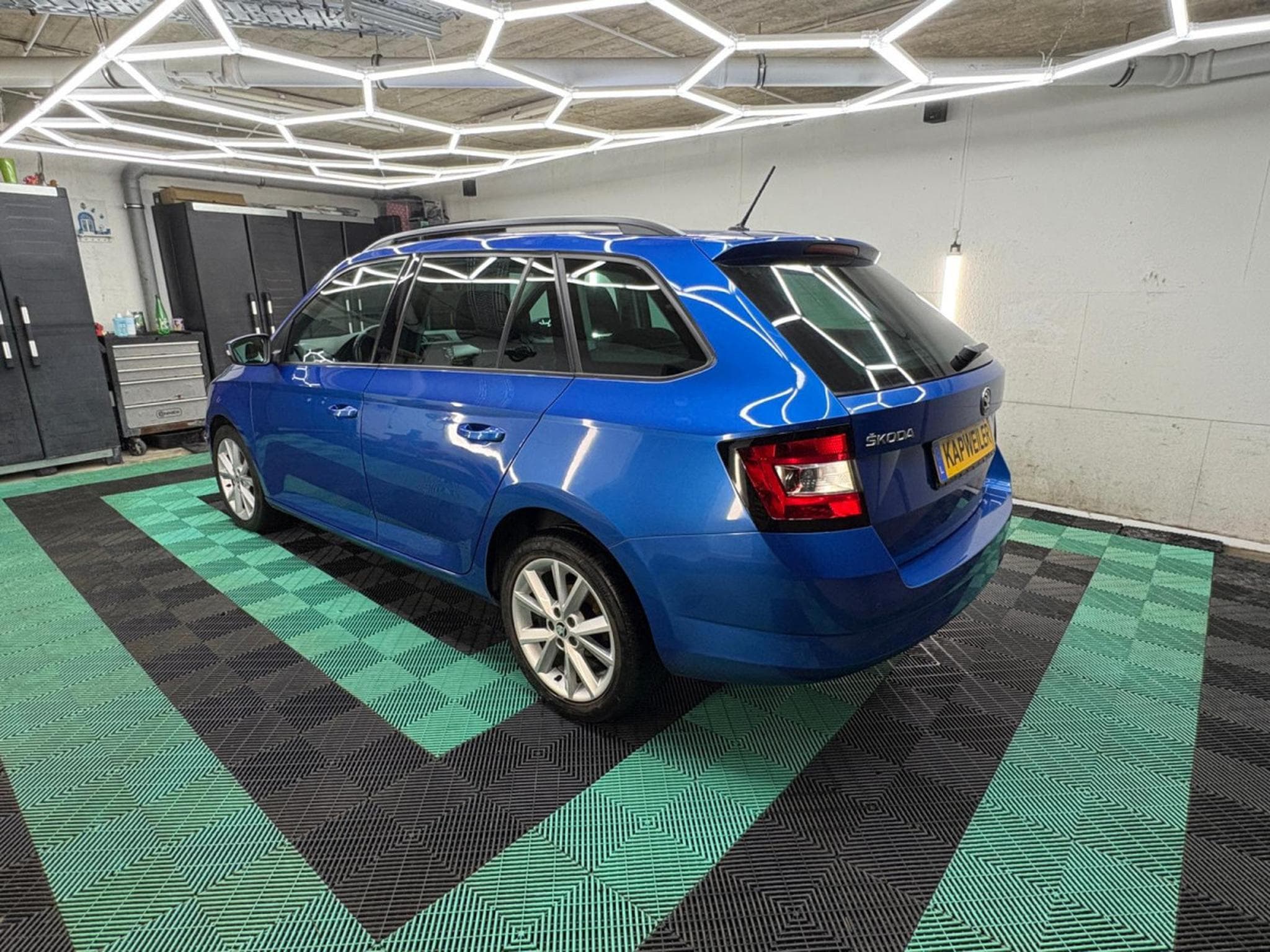 Skoda Fabia JOY1.2 TSI DSG 110 Navi Klima PDC Tempomat Alcantara (2016) - Photo 5
