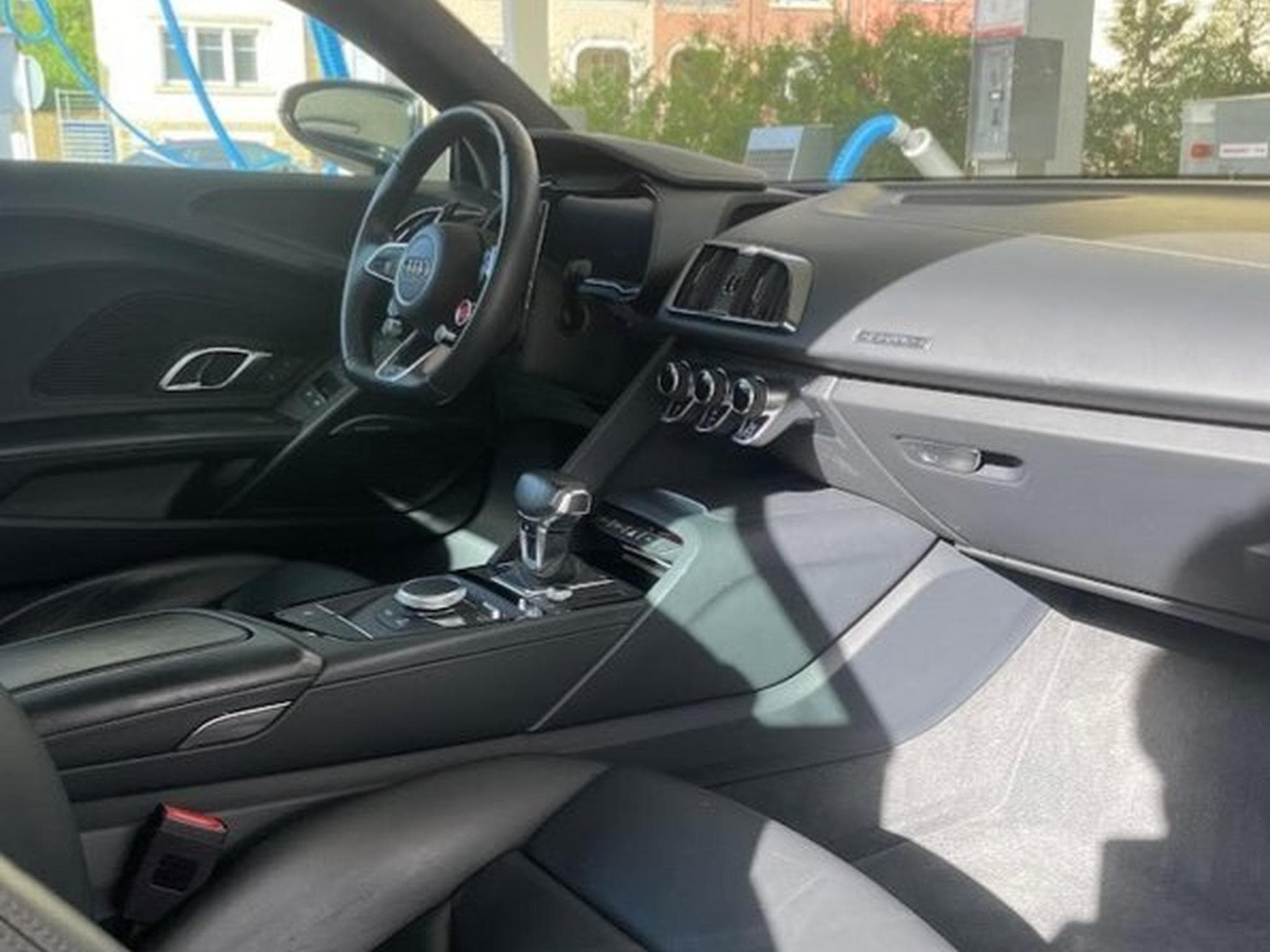 Audi R8 5.2 V10 FSI plus S tronic Quattro Black (2017) - Photo 2