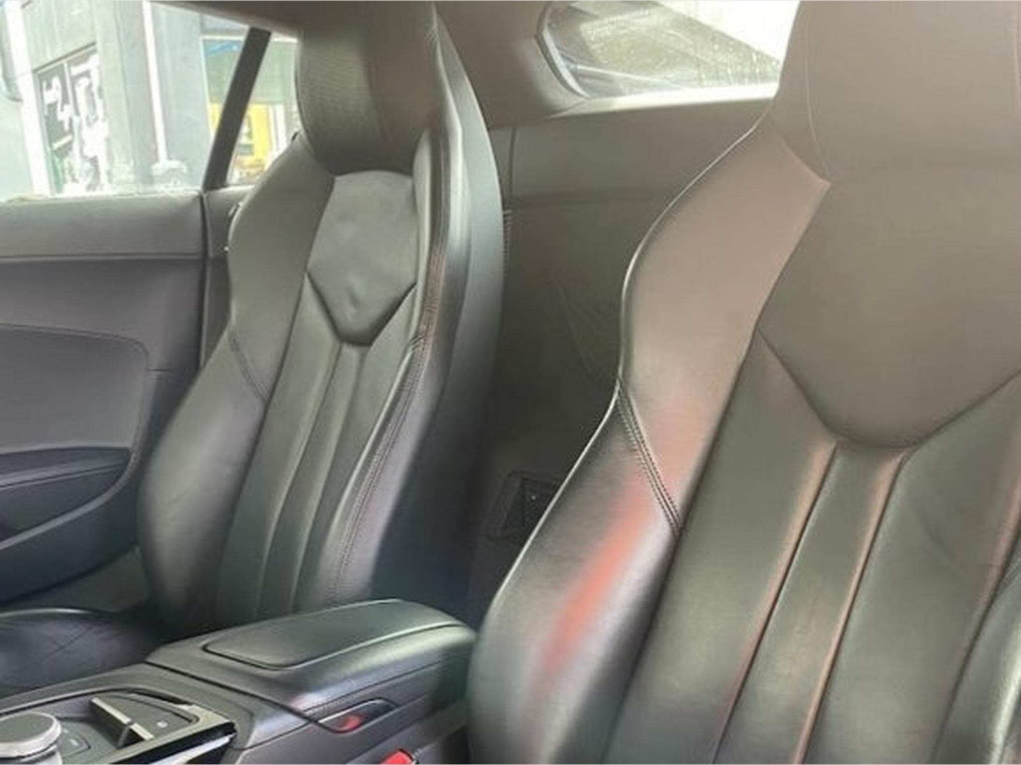 Audi R8 5.2 V10 FSI plus S tronic Quattro Black (2017) - Photo 5