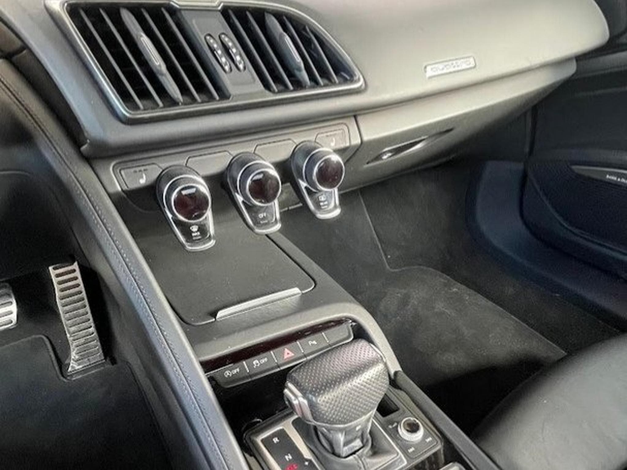 Audi R8 5.2 V10 FSI plus S tronic Quattro Black (2017) - Photo 8