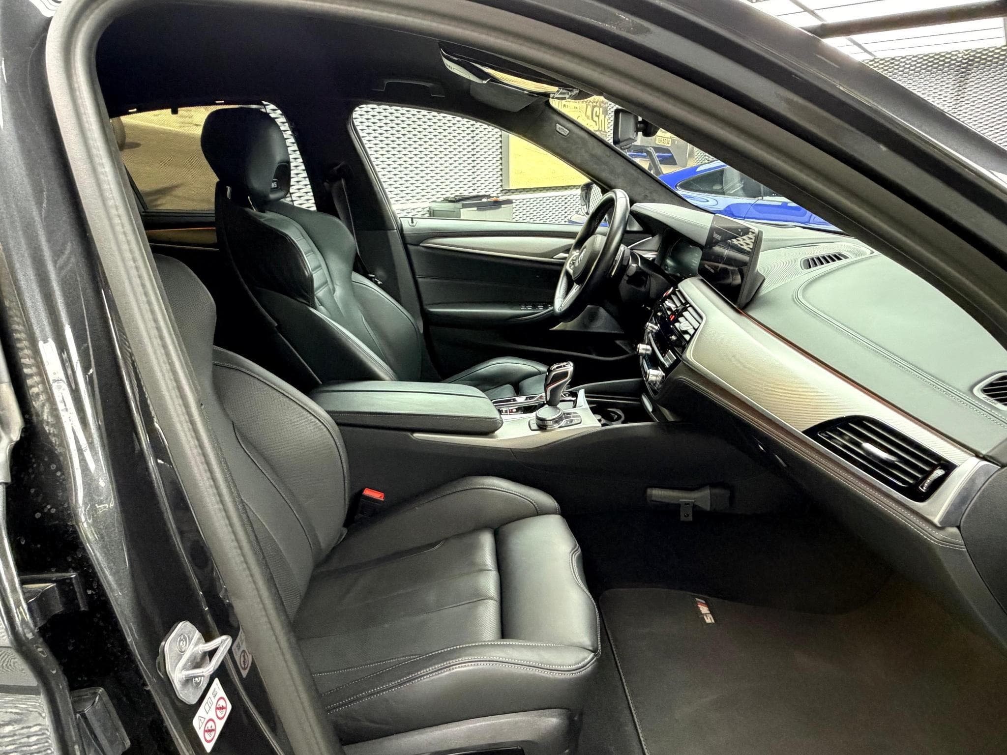 BMW M5 Competition Individual Keramik B&W Full Option 2023 (2023) - Photo 8