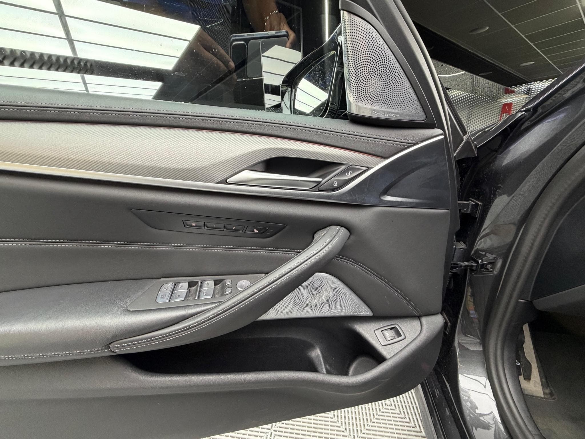 BMW M5 Competition Individual Keramik B&W Full Option 2023 (2023) - Photo 10