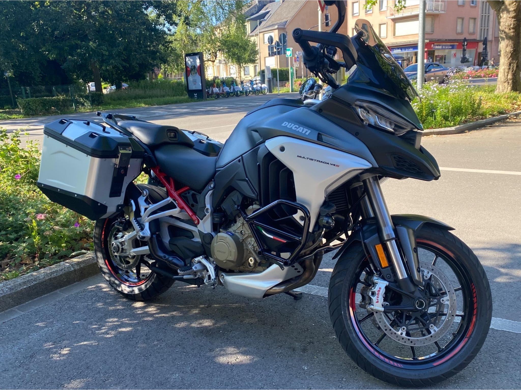 Ducati Multistrada V4S Full Akrapovic Radar TOP CASE Garantie 2026 (2022) - Photo 3