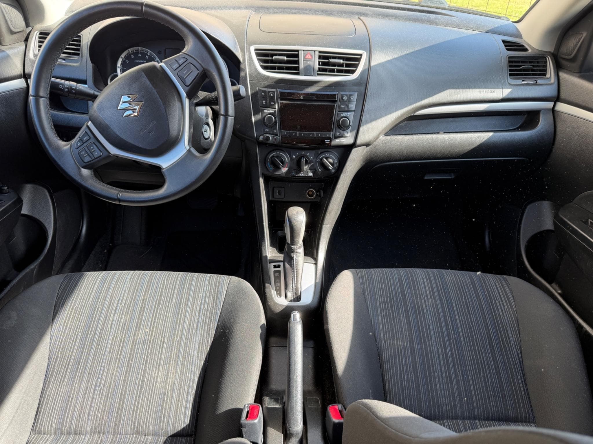 Suzuki Swift 1.2 automatic (2014) - Photo 3