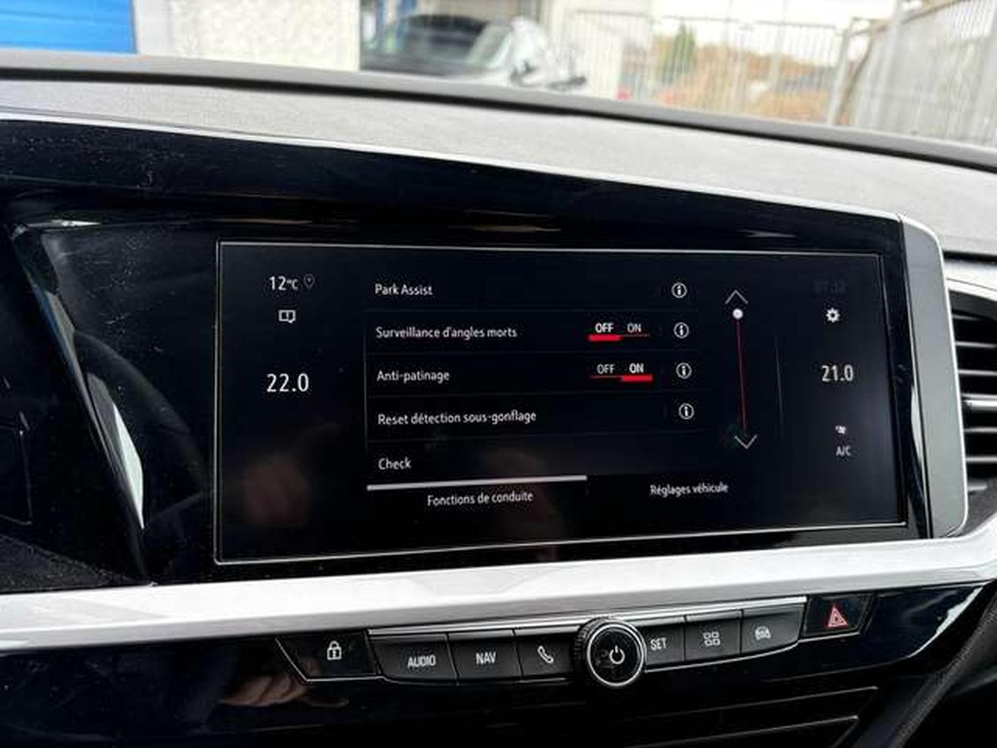 Opel Grandland Grandland 1.2 DI Automatik GS (2024) - Photo 8