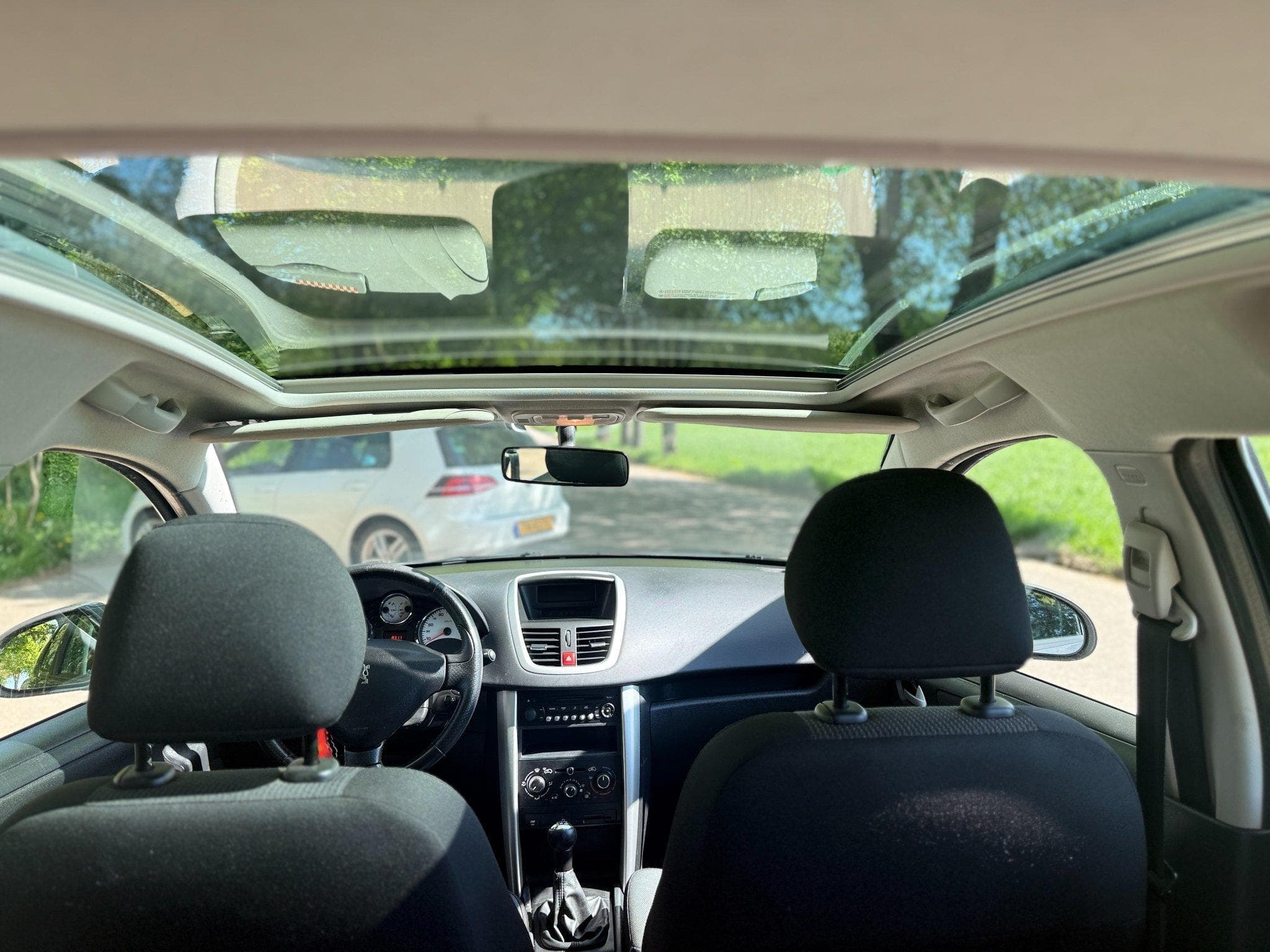 Peugeot 207 SW 1.4 Break 95 (2011) - Photo 13