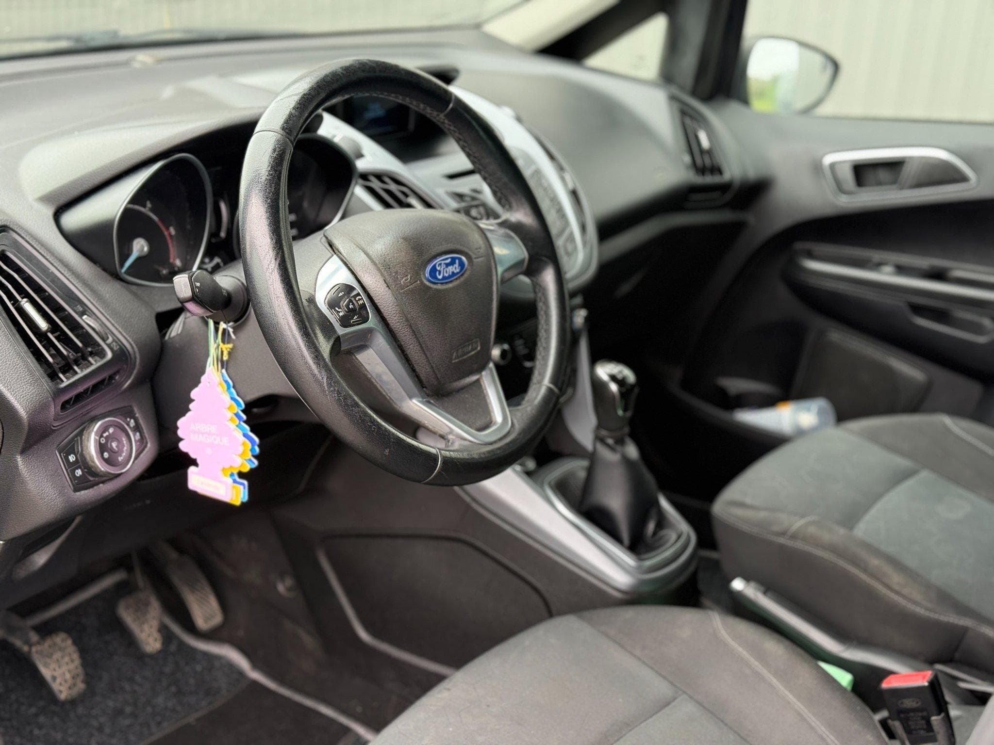 Ford B-Max 1.6 tdci 95 (2013) - Photo 8
