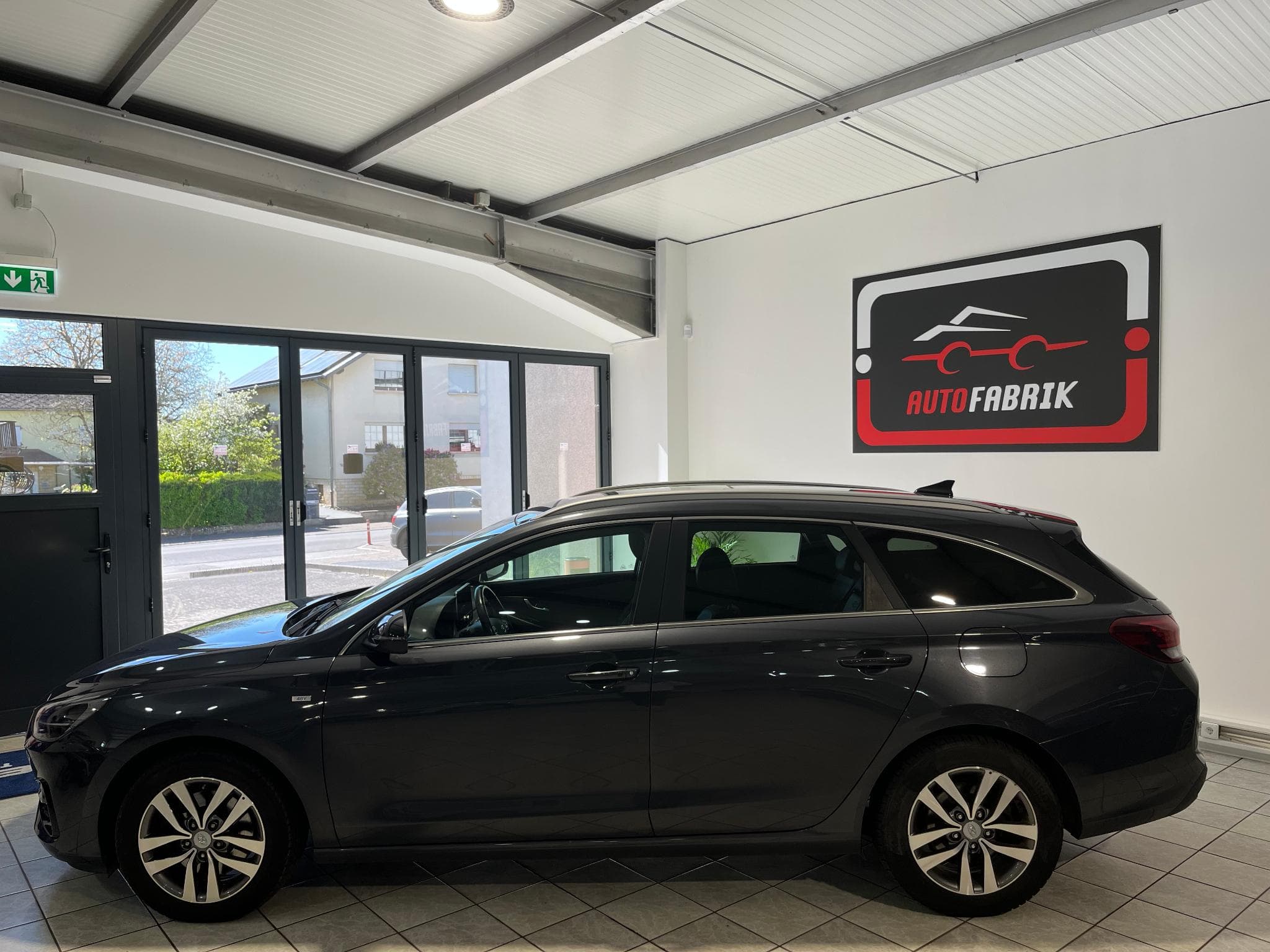 Hyundai i30 SW 1.6 CDRi MHEV Executive (2021) - Photo 2