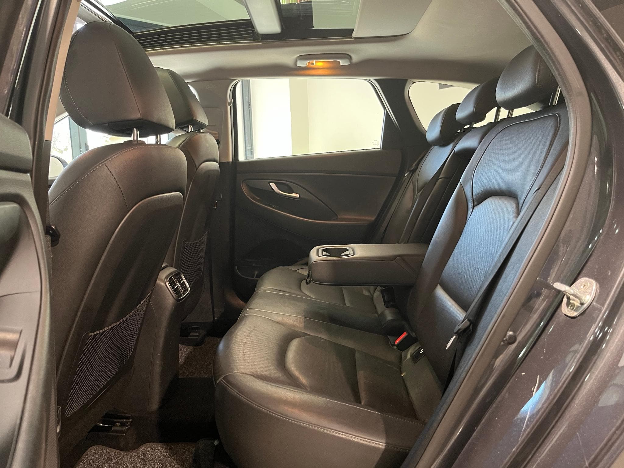 Hyundai i30 SW 1.6 CDRi MHEV Executive (2021) - Photo 18