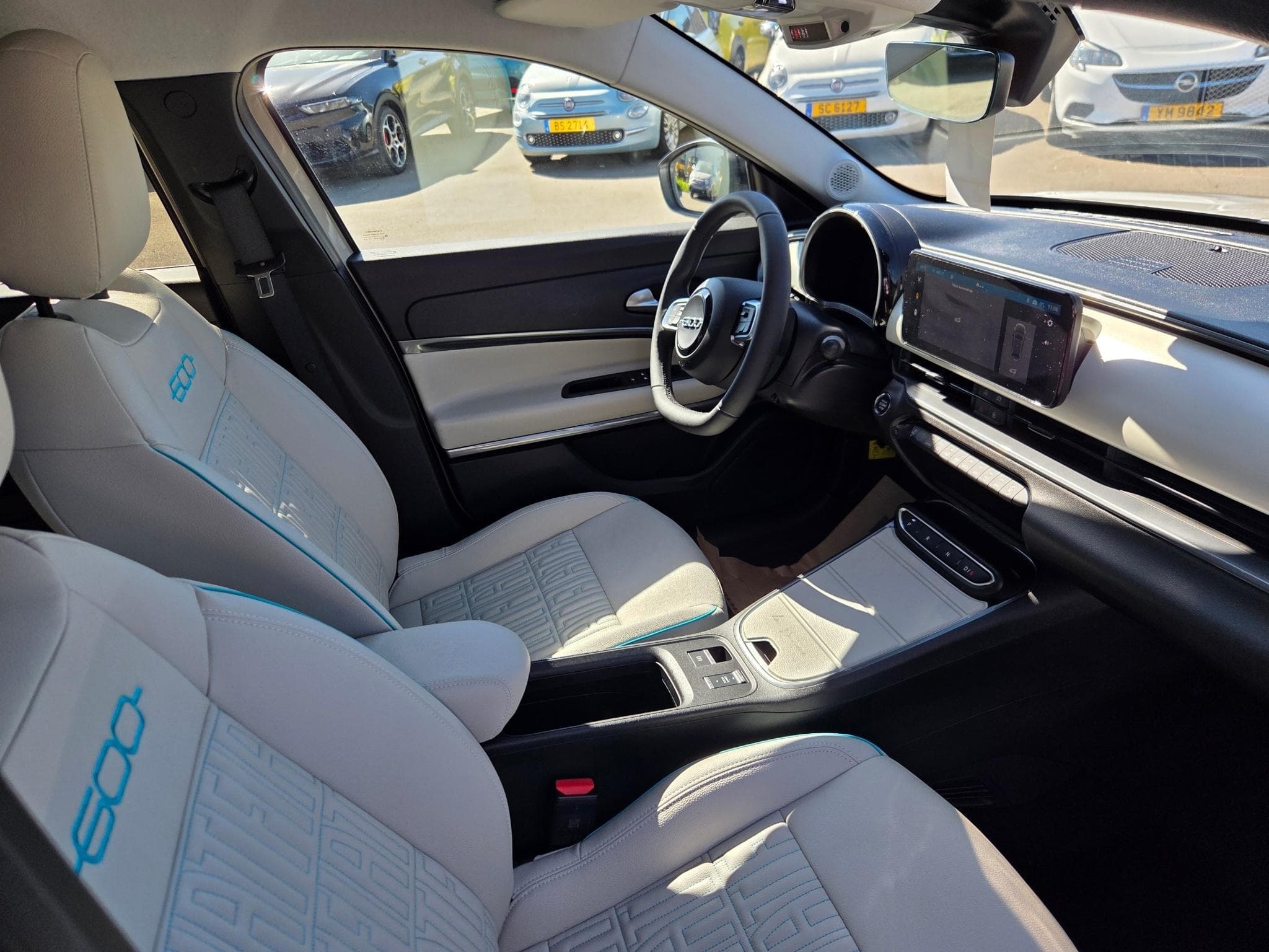 Fiat 600 E LA PRIMA (2025) - Photo 6