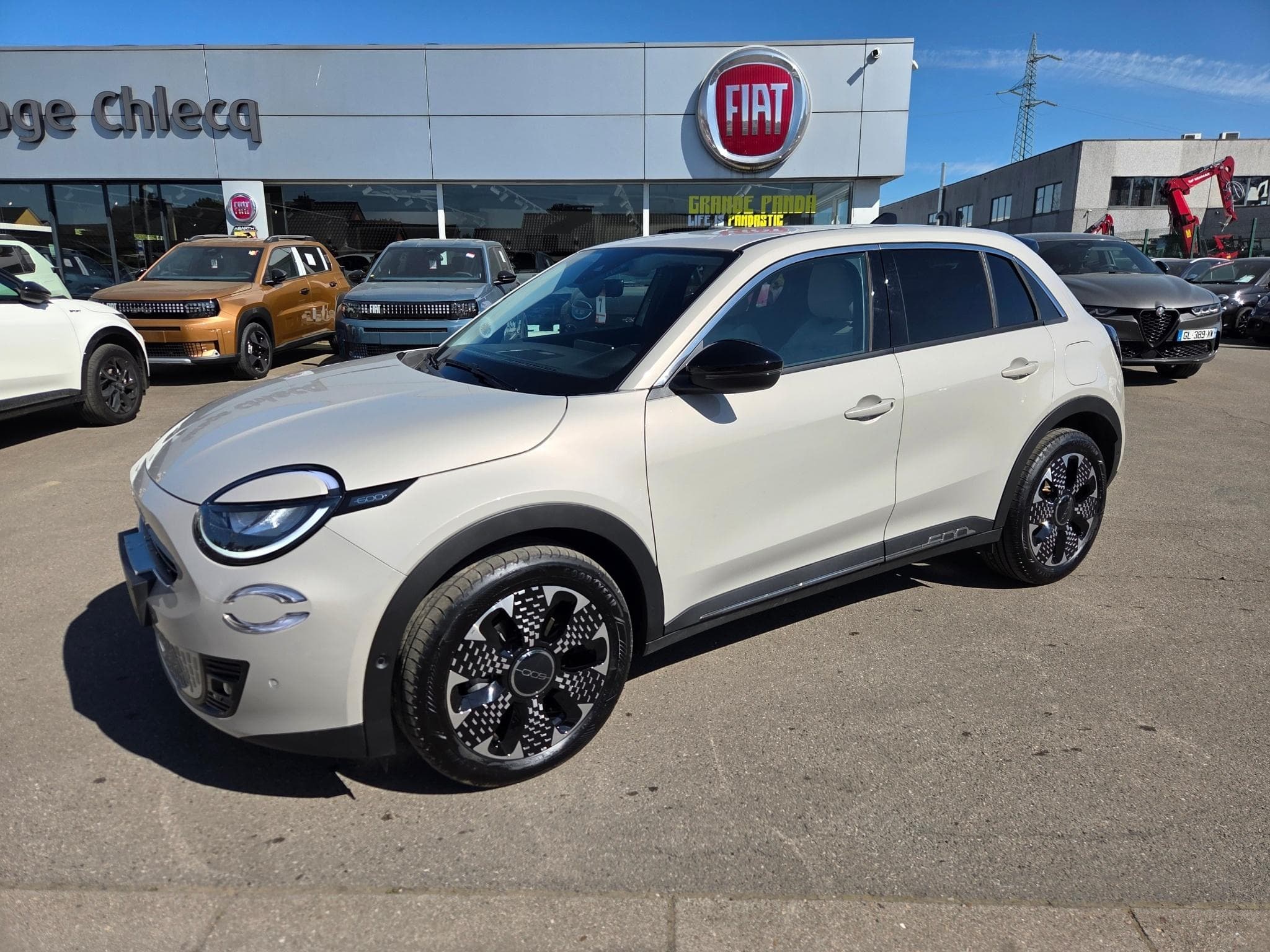 Fiat 600 E LA PRIMA (2025) - Photo 1