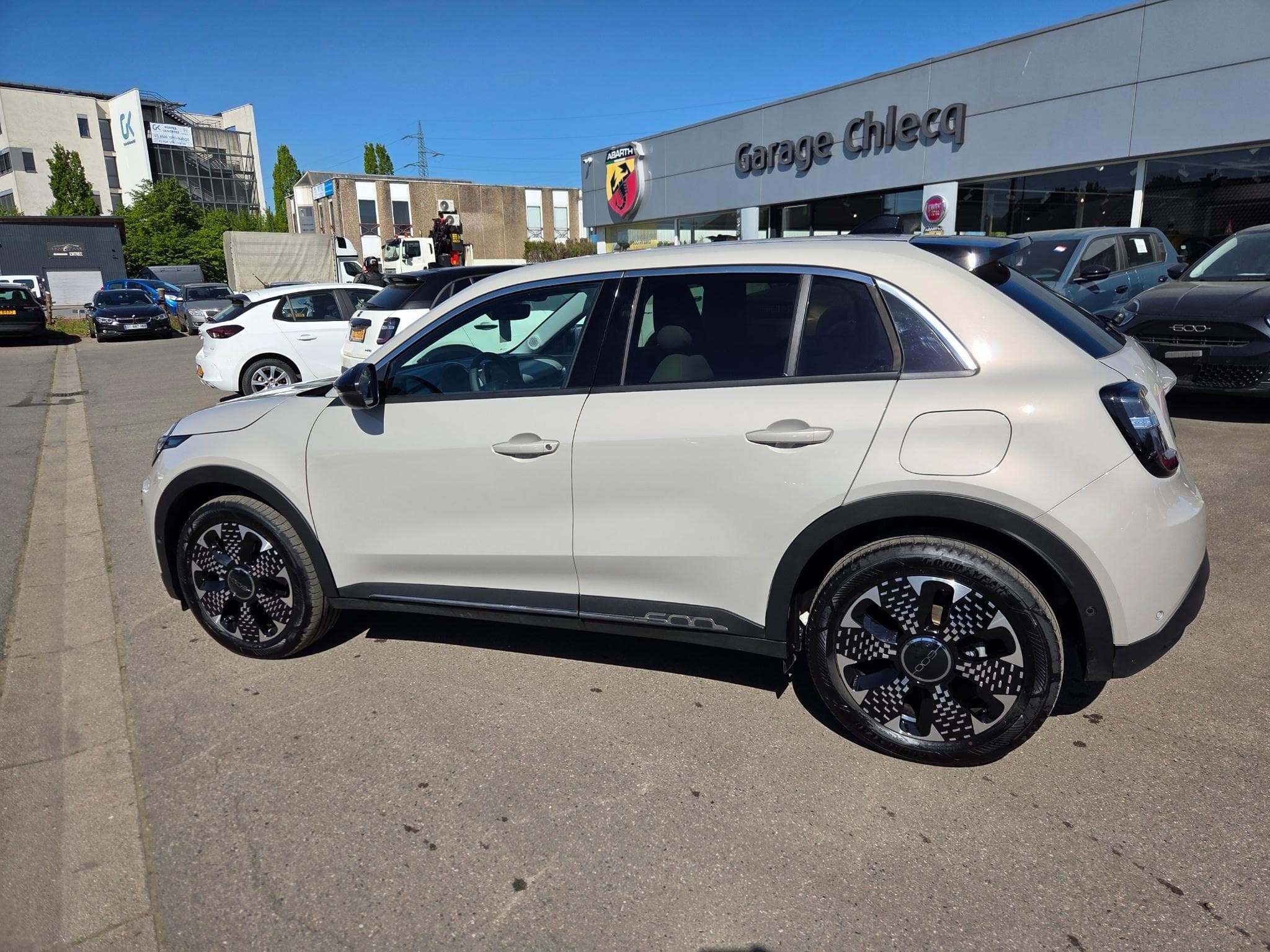 Fiat 600 E LA PRIMA (2025) - Photo 2