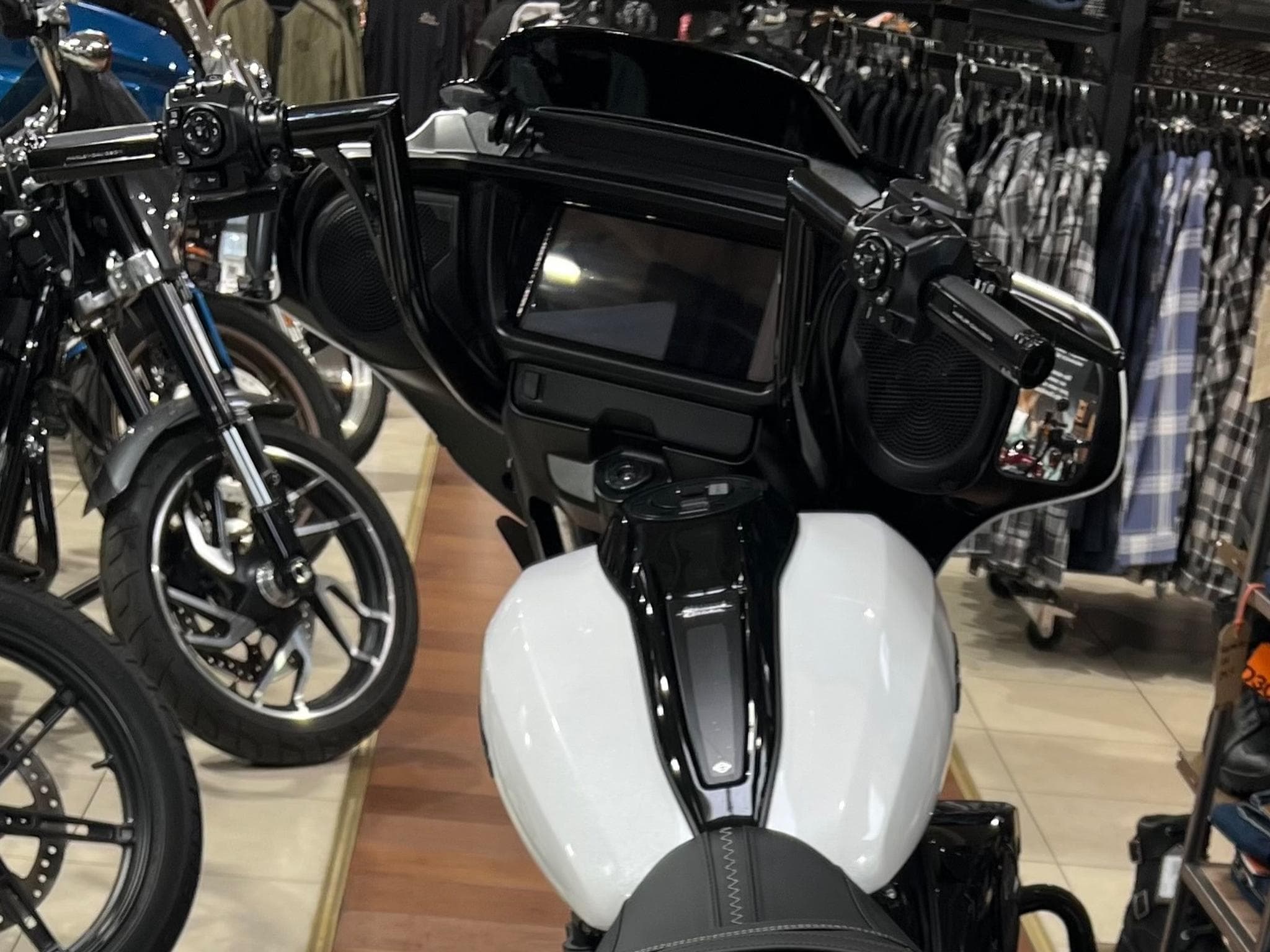Harley-Davidson Street Glide (2024) - Foto 2