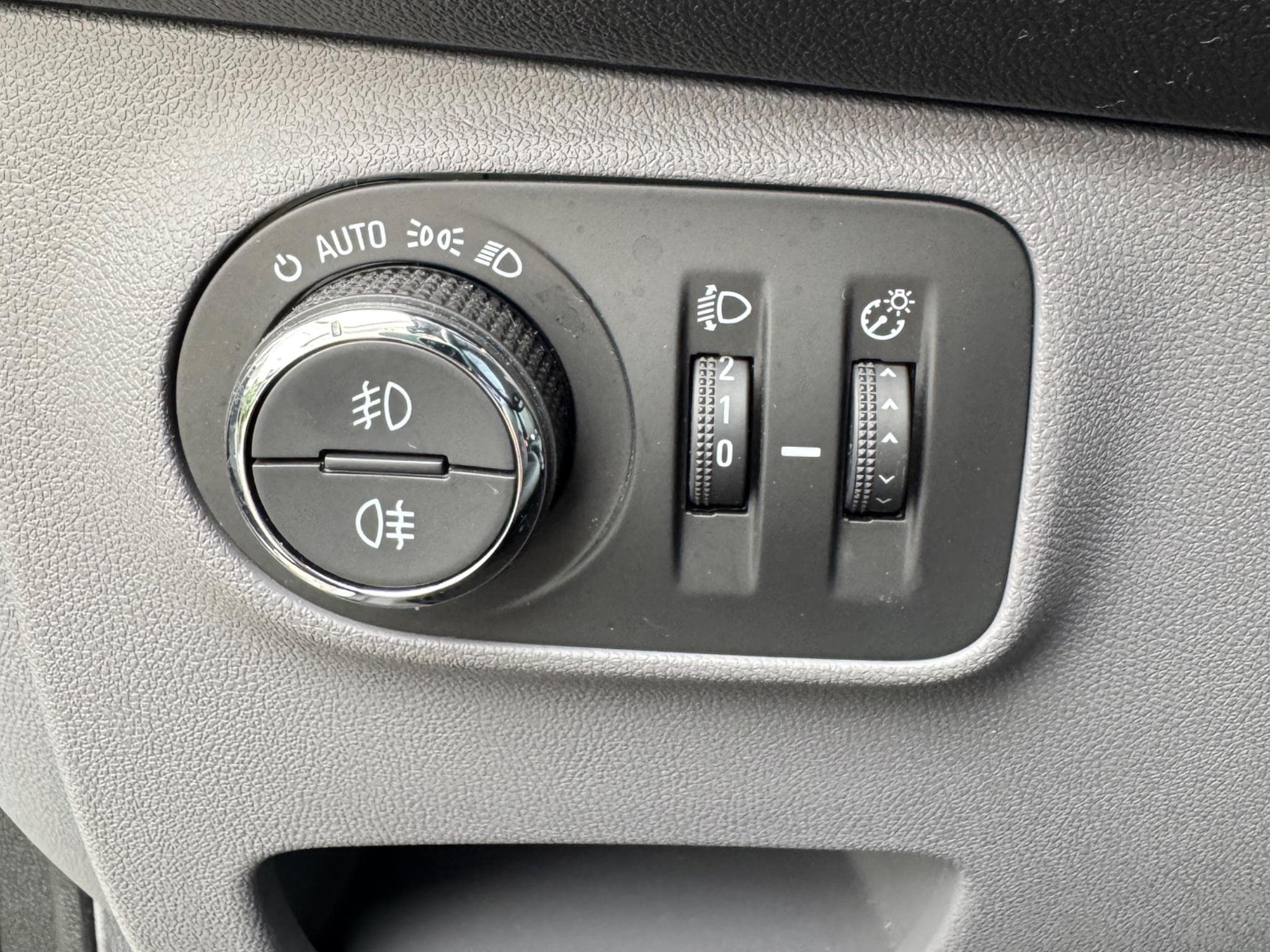 Opel Corsa 1.0 Turbo Start/Stop Innovation (2018) - Foto 12