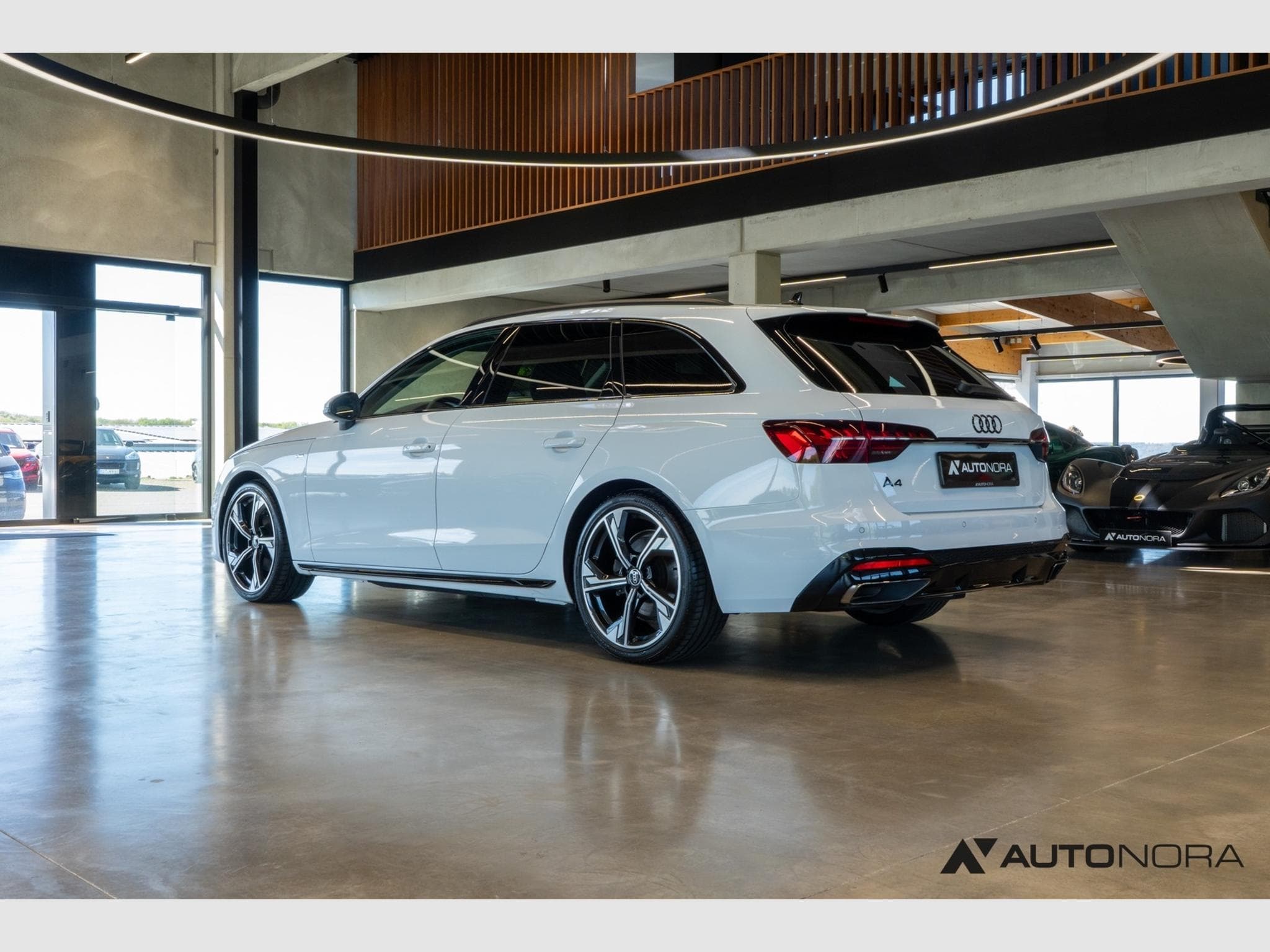 Audi A4 A4 Avant 35 TFSI S line (2023) - Photo 8