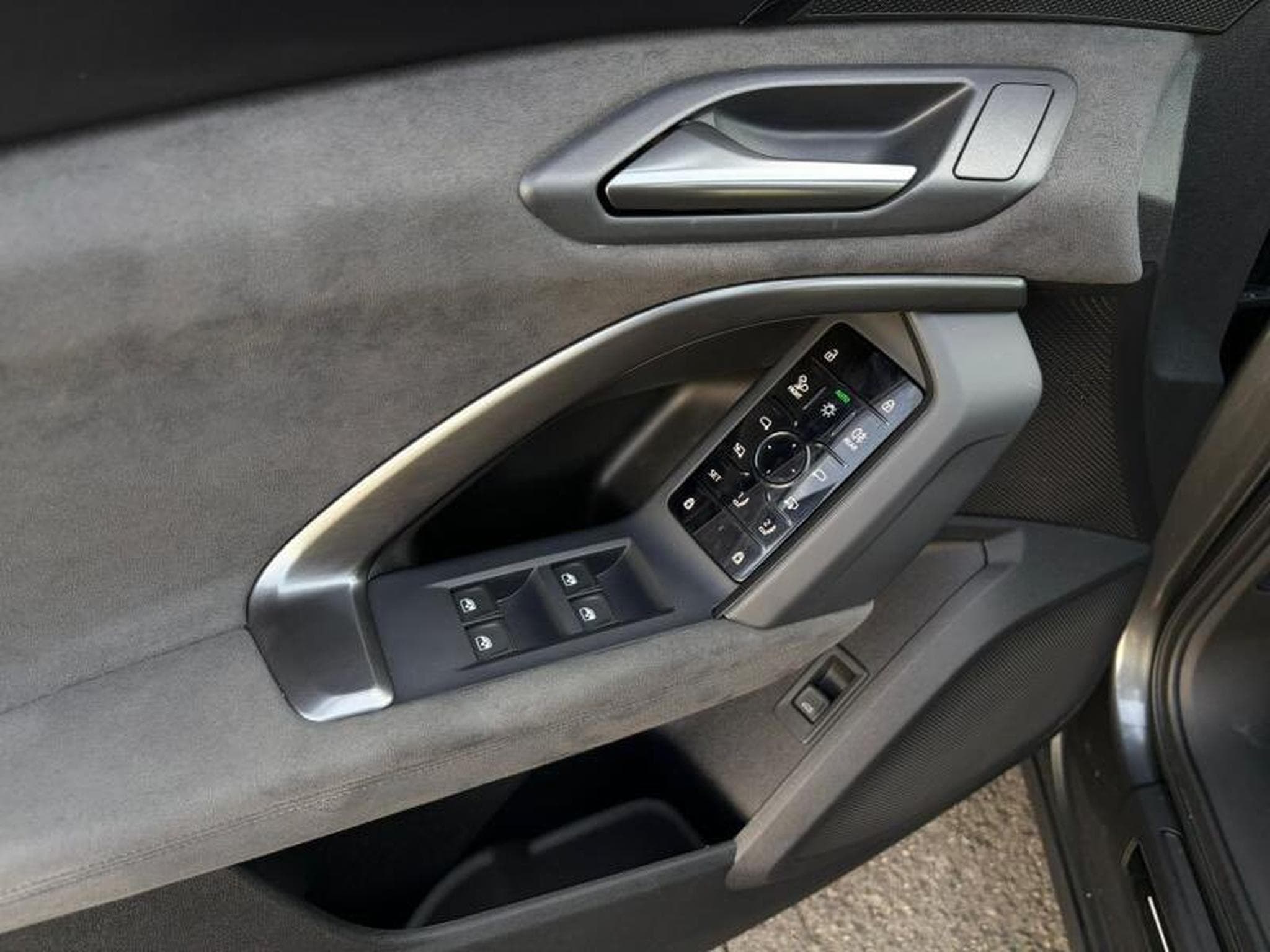 Audi SQ5 TFSI 3.0L 367CV (2025) - Photo 14